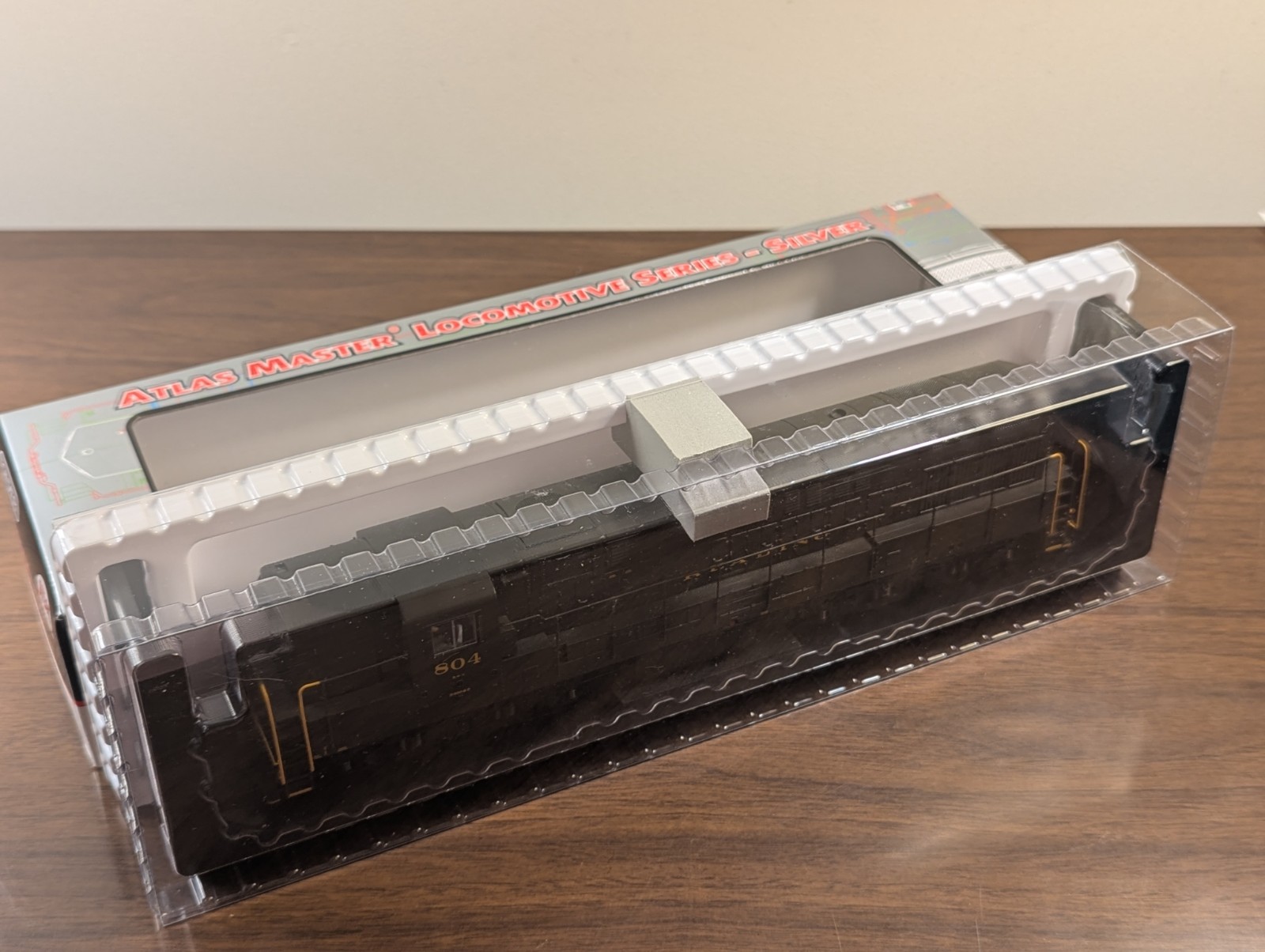 Atlas Master Silver Series HO Scale FM Trainmaster Reading #804 DCC Ready