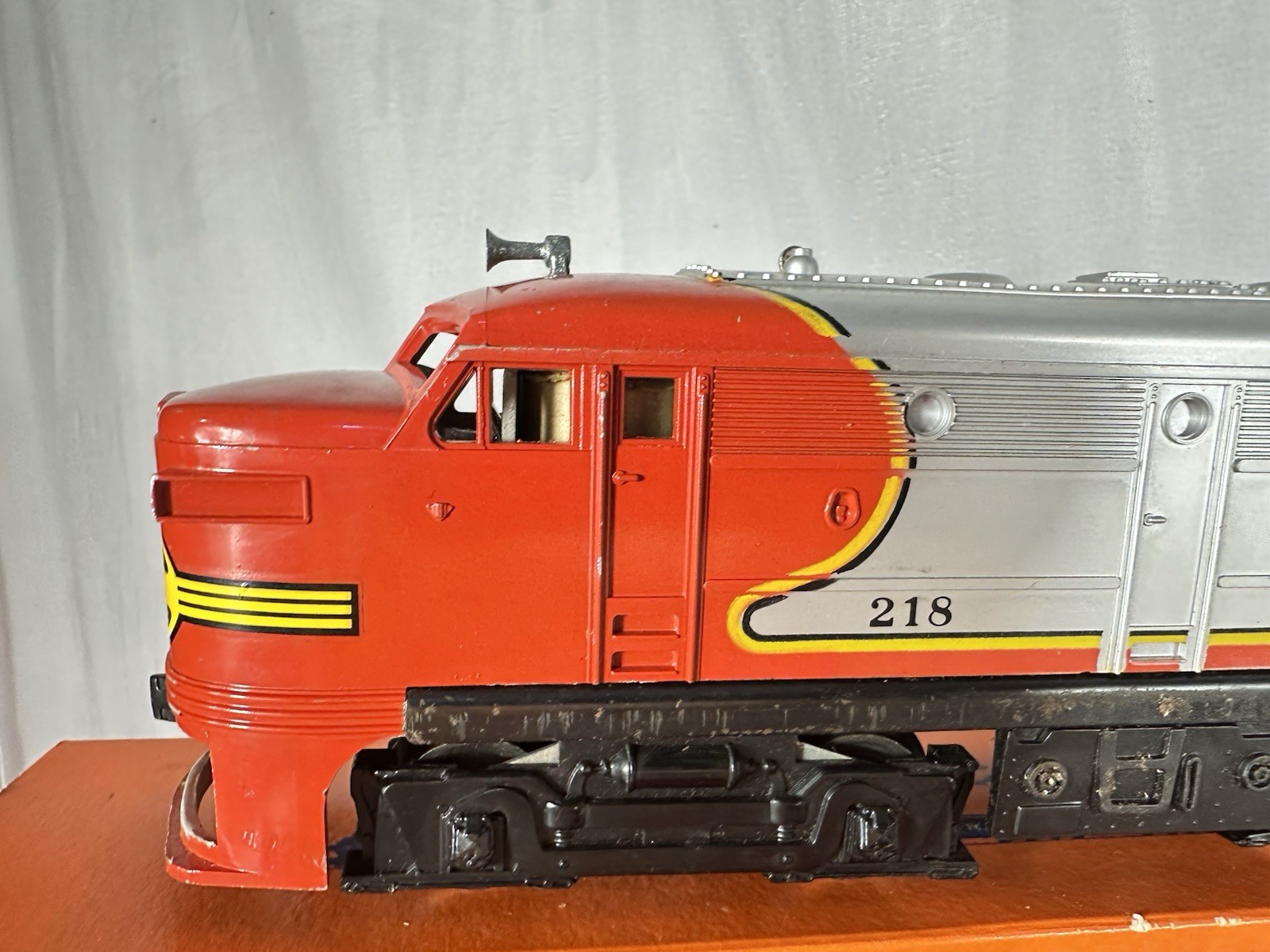 Beautiful Lionel Original Postwar BOXED Santa Fe Sears Promotional Set #9673!