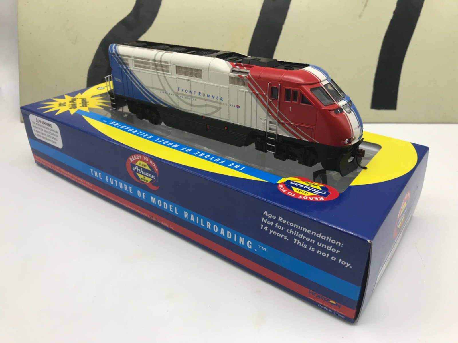 Athearn Ho Scale Utah Front Runner F59PHI Powered Loco Road #1 RTR NOS