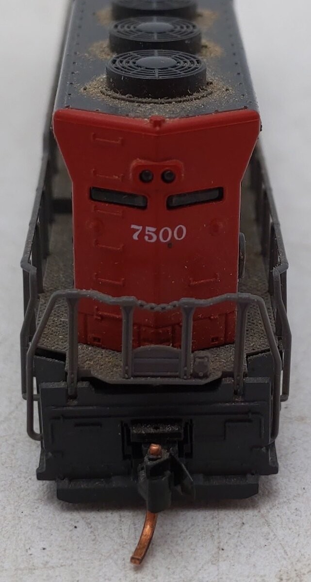 Kato 176-319 N Scale Southern Pacific SD45 Diesel Locomotive #7500/Box