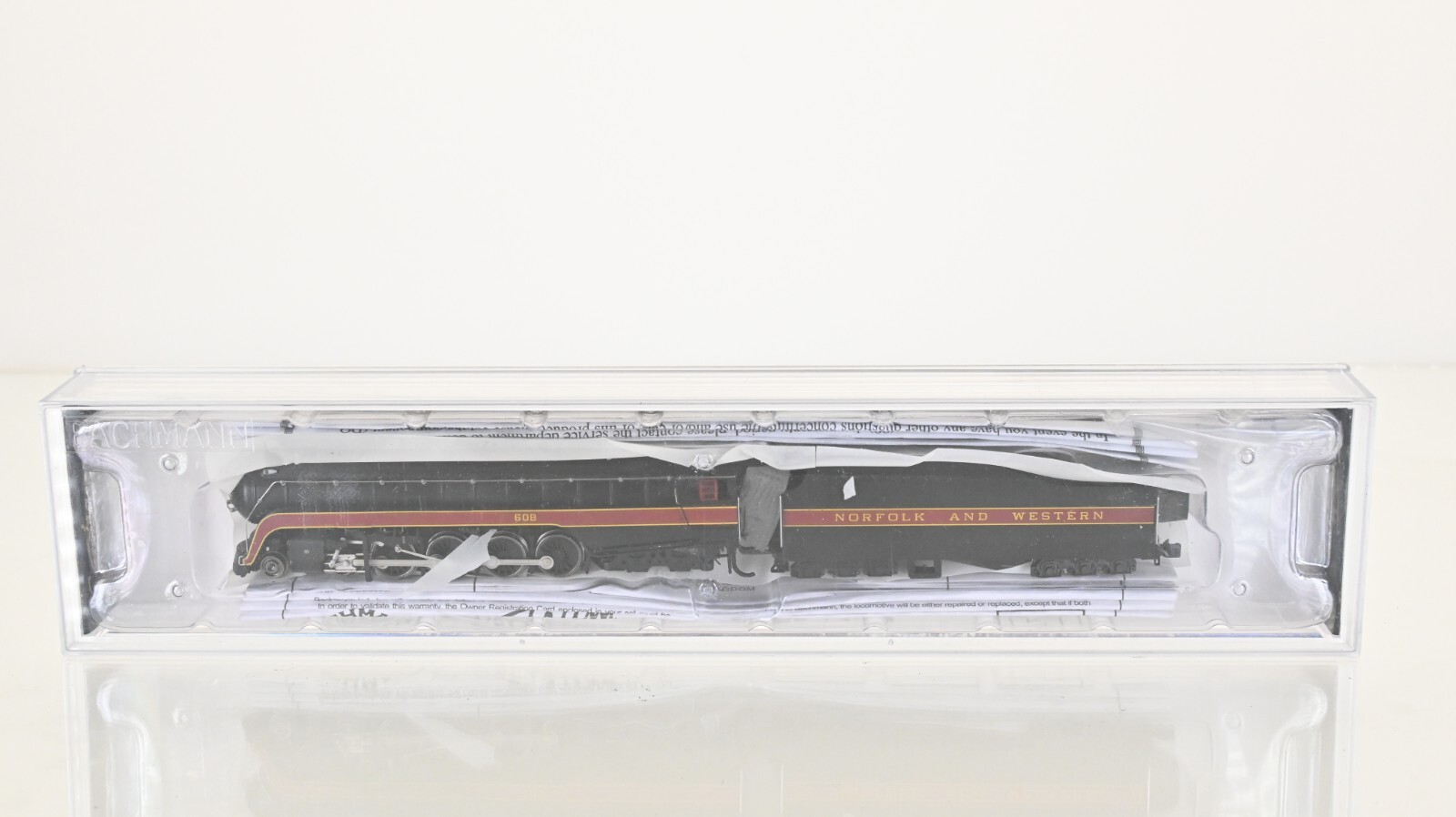 Bachmann Spectrum 4-8-4 Class J N&W 608 N scale