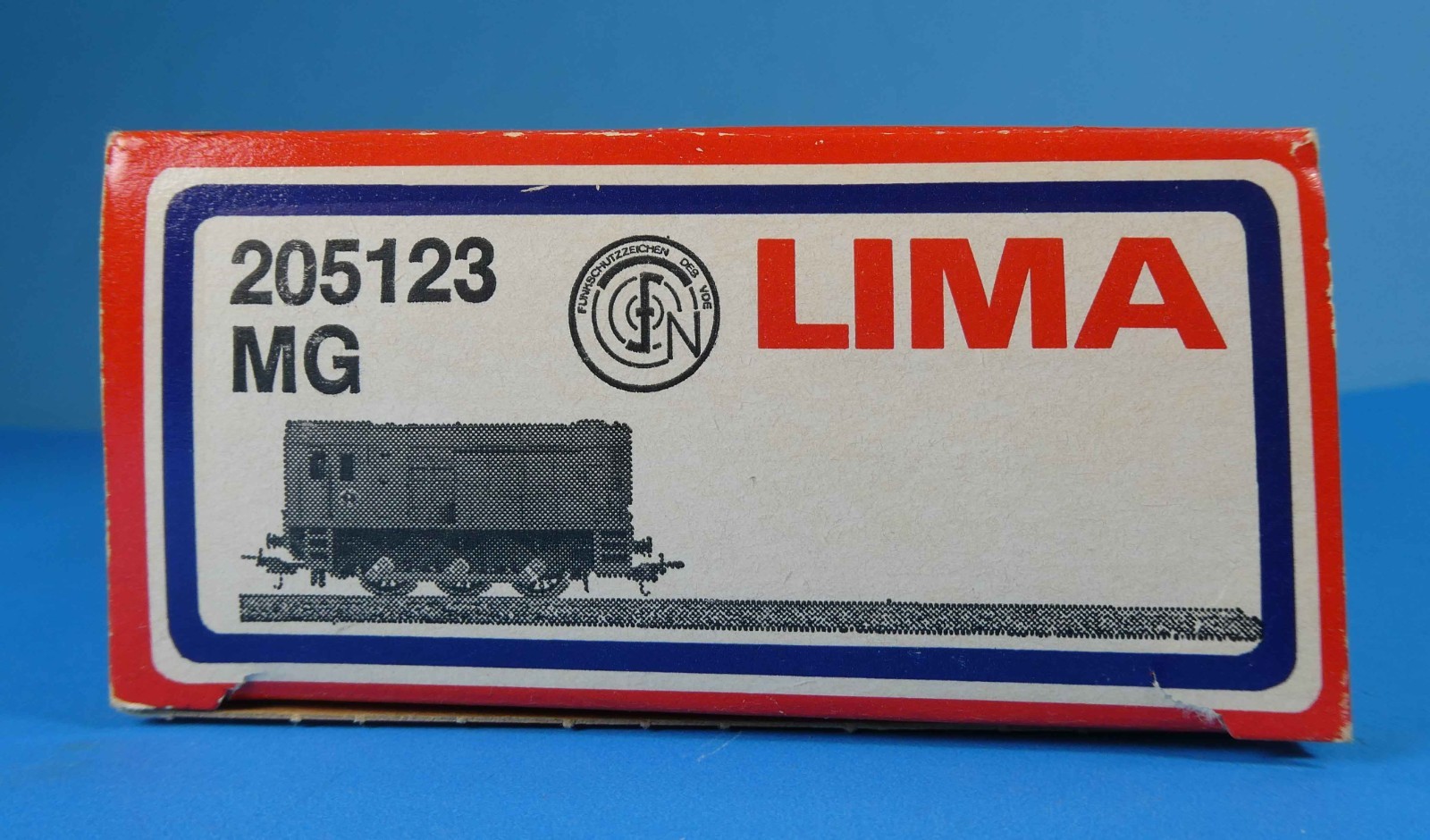 LIMA HO/OO SWEDISH BROWN DIESEL SHUNTING LOCOMOTIVE 205123MG – OB – 1983