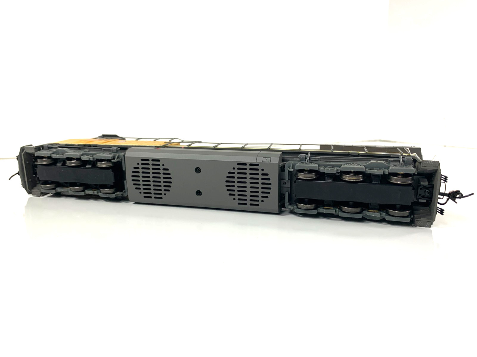 HO Broadway Ltd 5693 UP GE AC6000 #6889 -DC/DCC Paragon 3 Sound w/ smoke