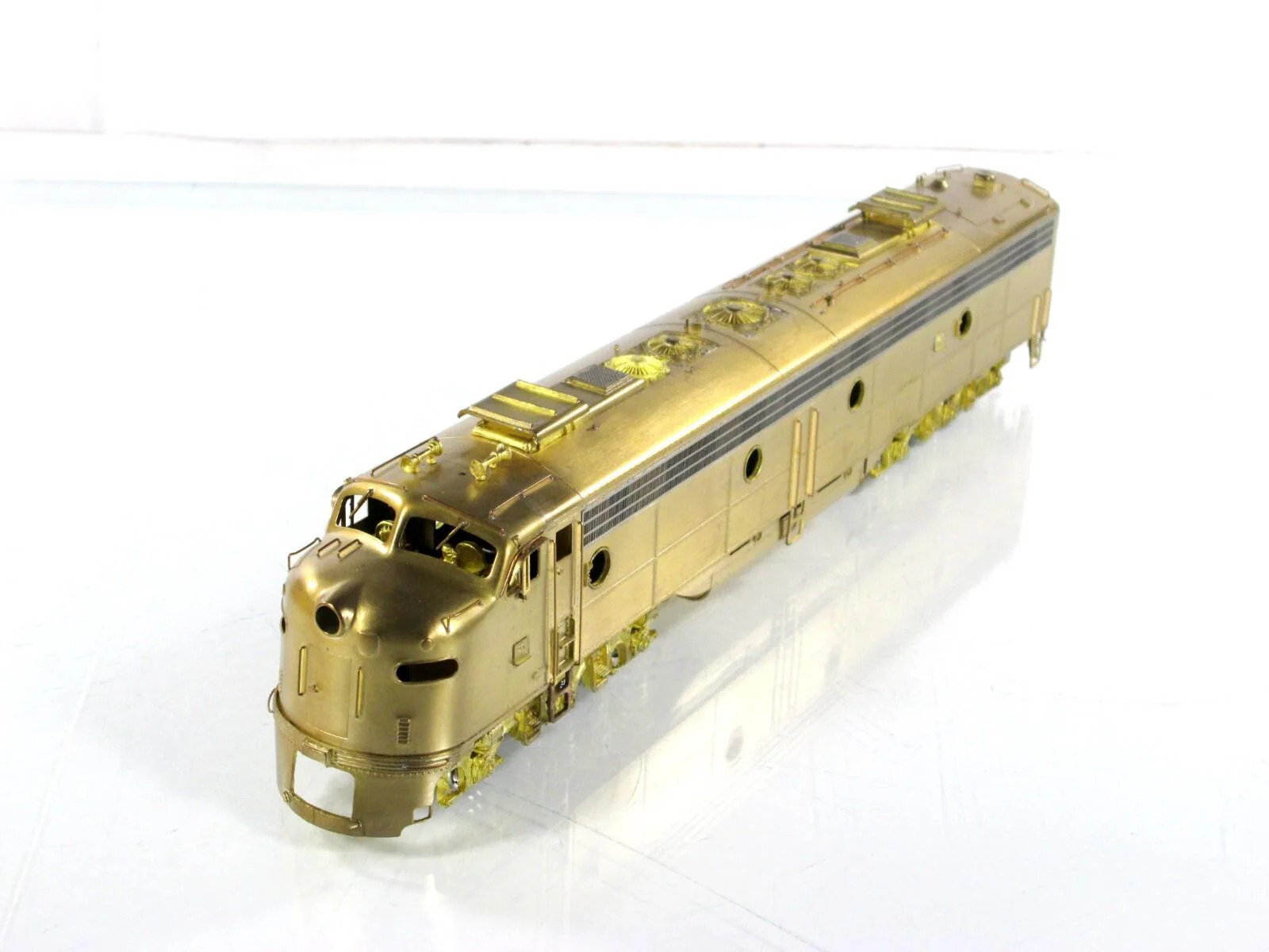 HO Scale BRASS **UNION PACIFIC** EMD E9A 2400HP Locomotive – Oriental Samhongsa
