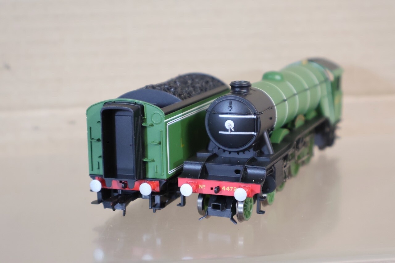 HORNBY R3086 DCC READY LNER 4-6-2 CLASS A3 LOCOMOTIVE 4472 FLYING SCOTSMAN om