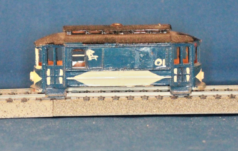 JP HO 2 Trolleys and 1 Trolley shell