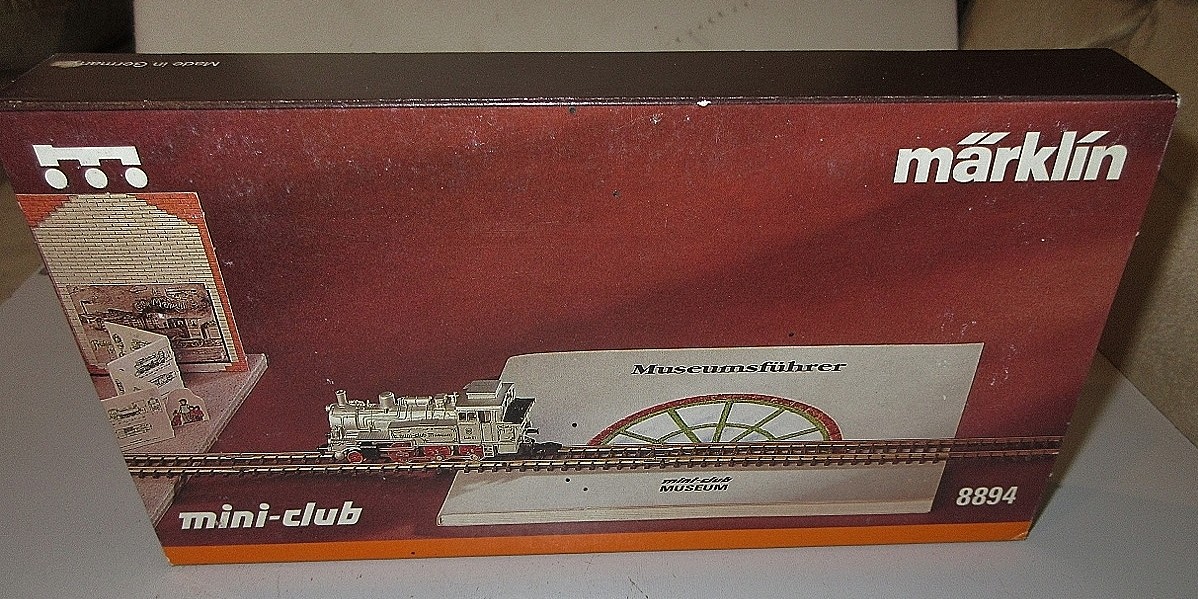 MARKLIN MINI CLUB MUSEUM #8894 MUSEUMFUHRER LOCOMOTIVE (NIB)