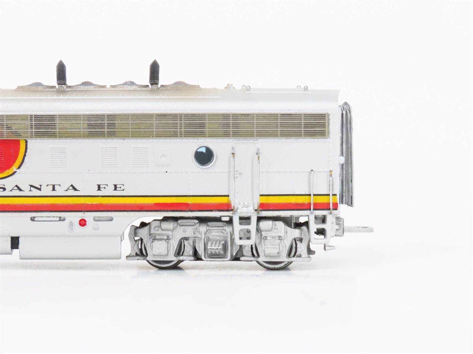 HO Athearn ATSF “Warbonnet” EMD F7A/B/B/A 4-Unit Diesel Set – Custom & Weathered