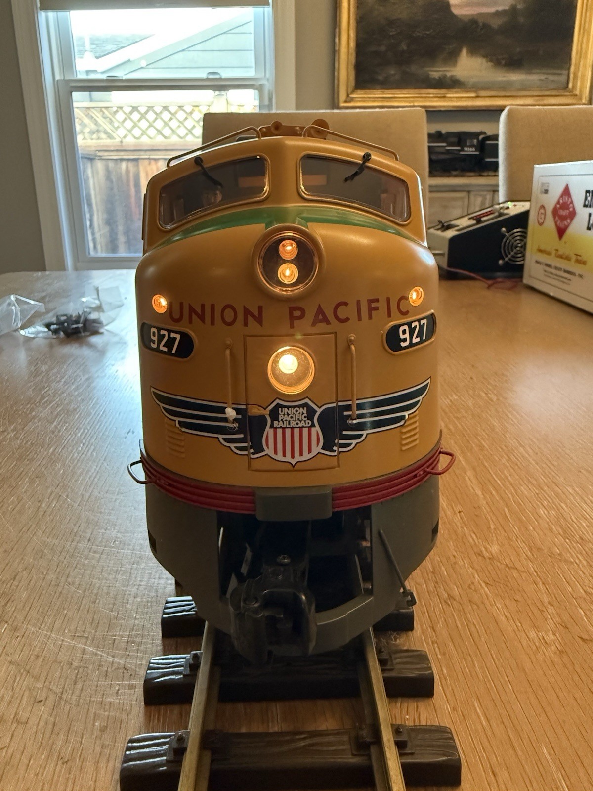 Aristo-Craft Union Pacific E8 ART-23603 In Excellent Condition – NEW