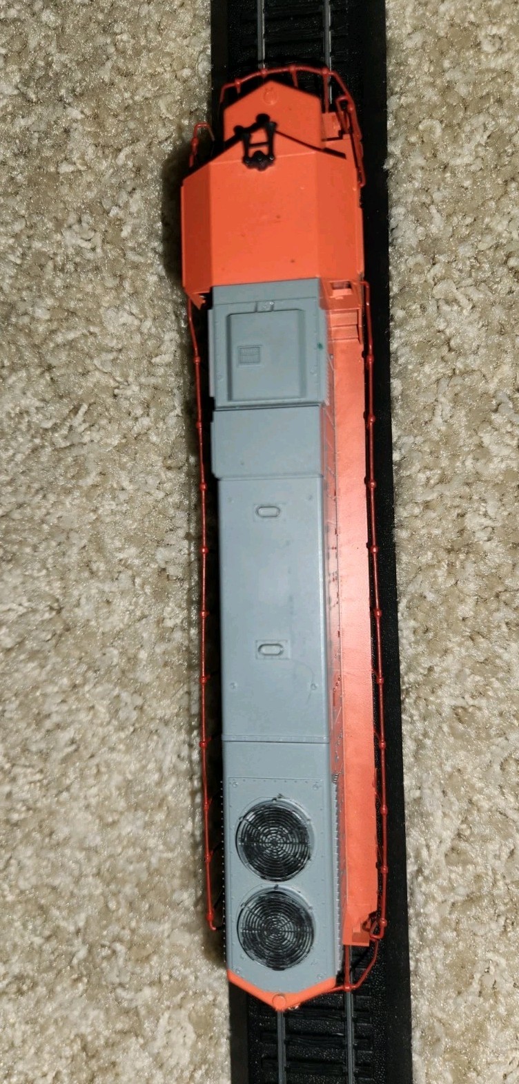 ATHEARN HO SCALE GP-38-2 “ILLINOIS CENTRAL GILF” 9623 DIESEL — EXCELLENT ICG