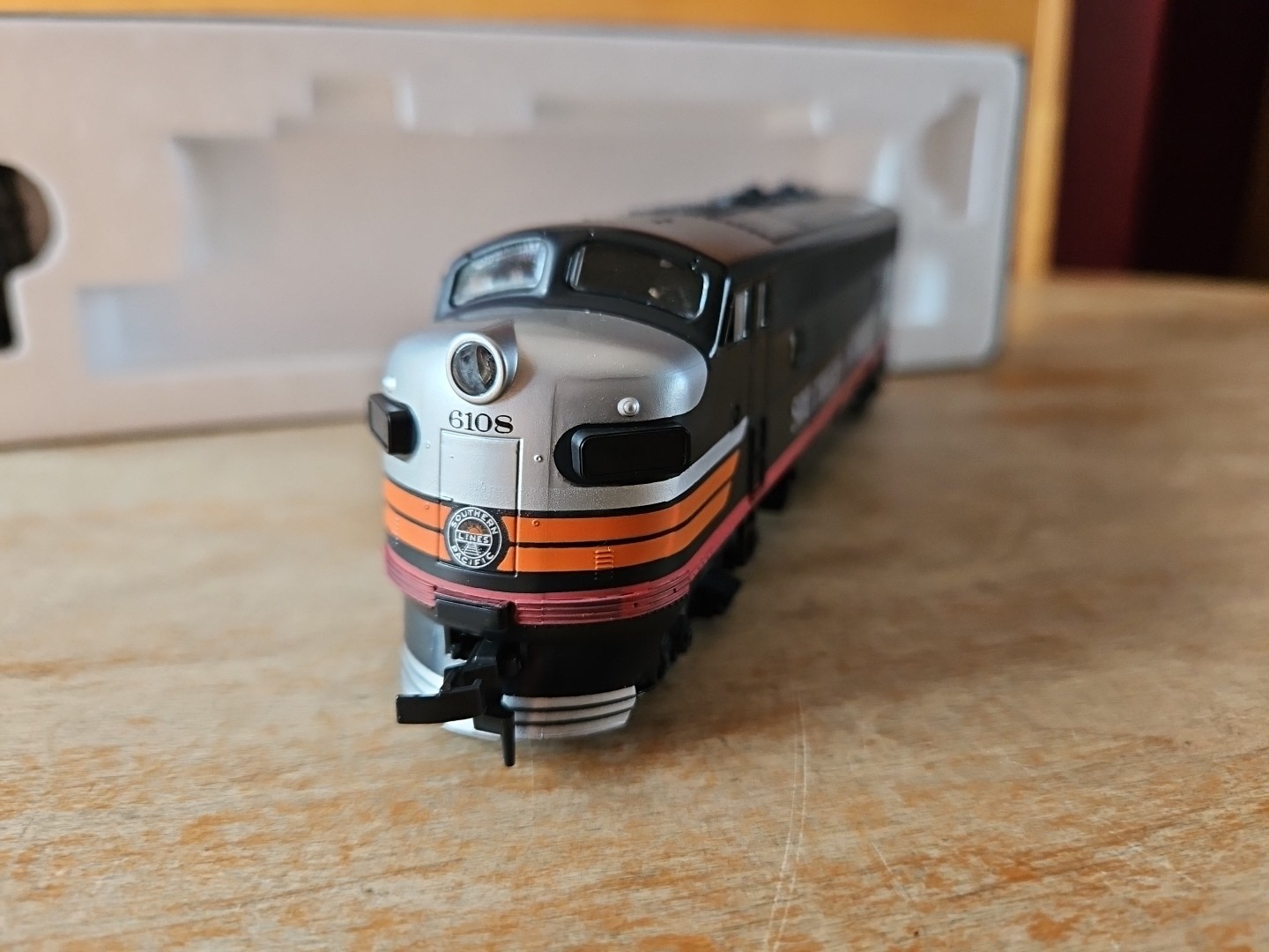 Stewart 8210 HO Southern Pacific Black Widow F3A #6108 Phase II Low Fans DC NEW