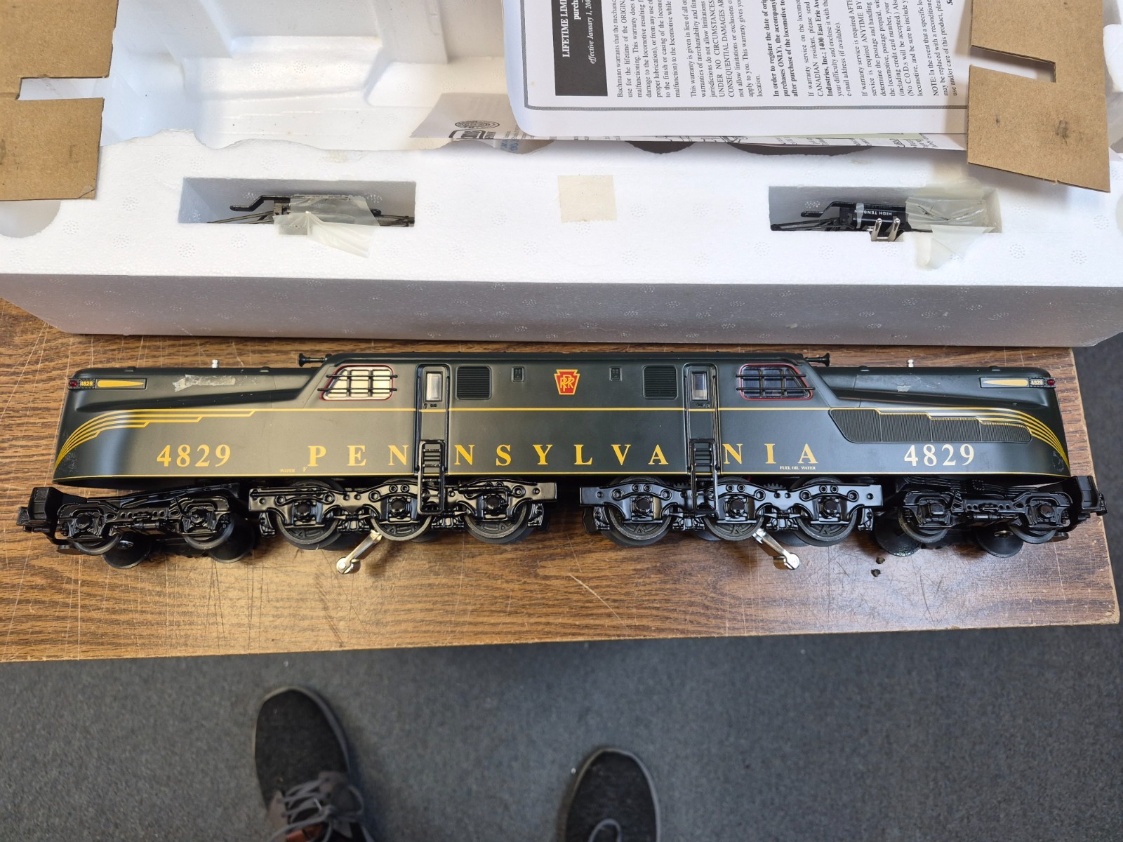 WILLIAMS by BACHMANN 41810 PENNSYLVANIA GG-1 GRN 5 STRIPE+ O GA 3RAIL #4829