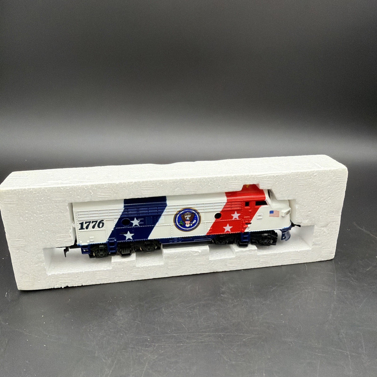 Tyco HO Spirit of 1776 America Diesel Locomotive Model Train Untested Austria