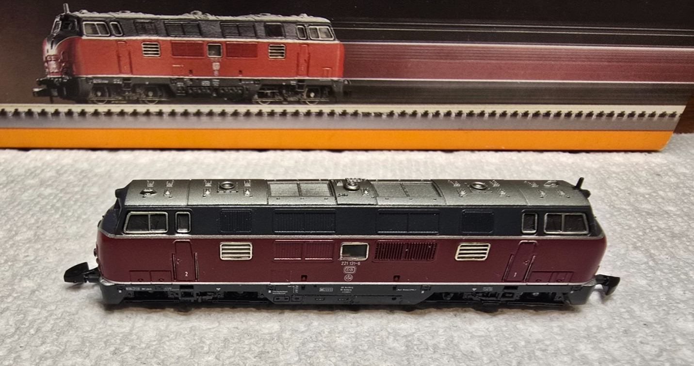Z Scale Marklin # 8820 Heavy Express Diesel Locomotive LN/Box