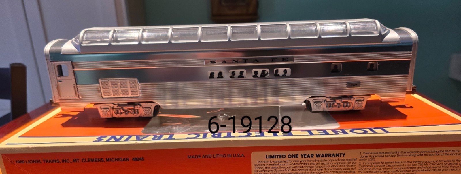 O Scale Lionel Santa Fe ABA set 6-11711 Plus Add On B and 7 Passenger Cars