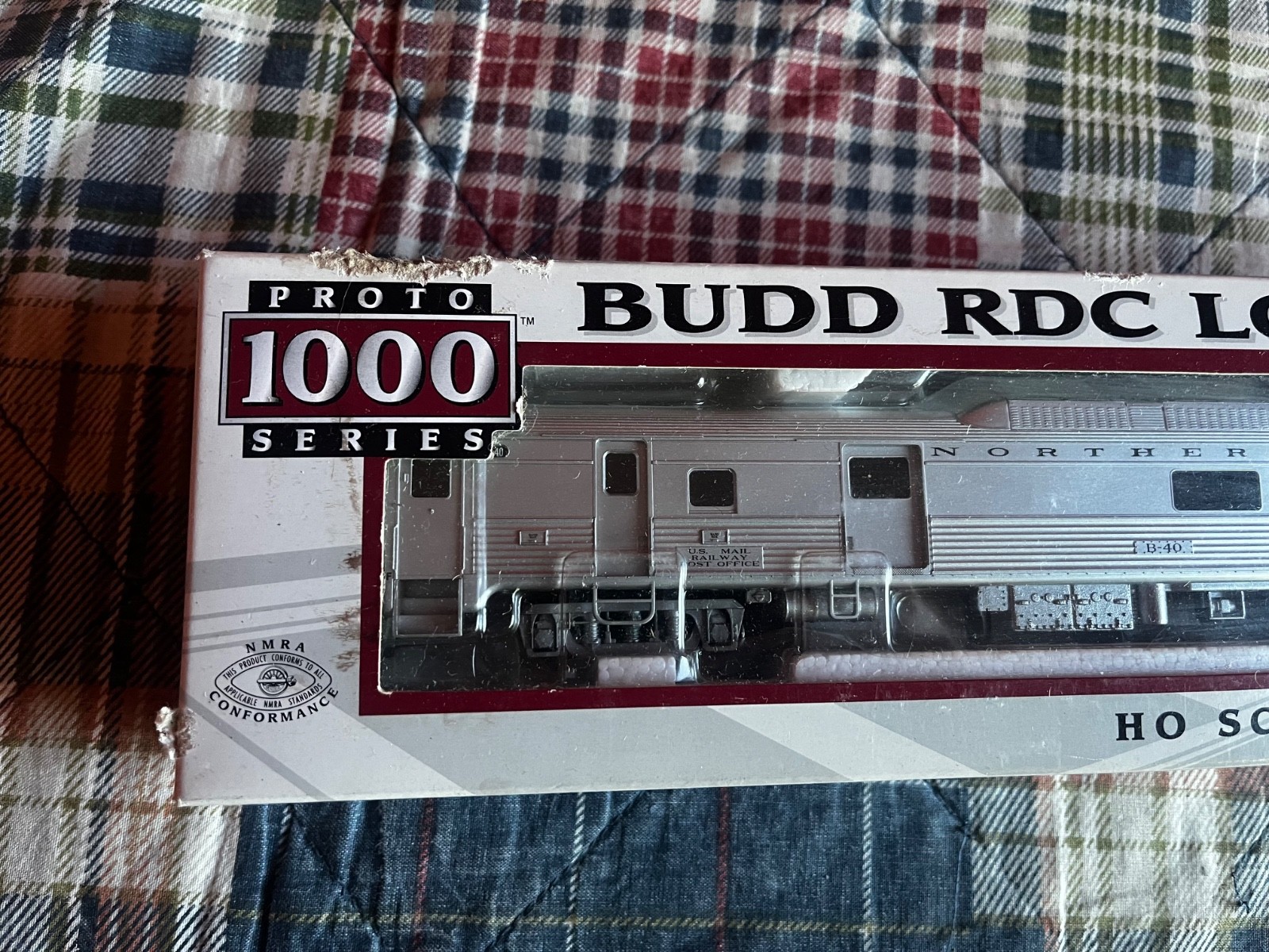 New Old Stock HO Scale Locomotive Proto 1000 Series Northern Pacific US Mail