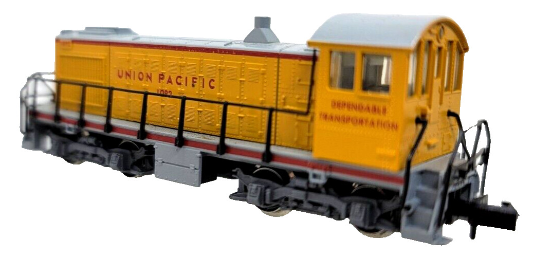 N 9mm Arnold 5022 Alco S-2 Diesel loco Union Pacific #1092 (Tested) rapido cplrs