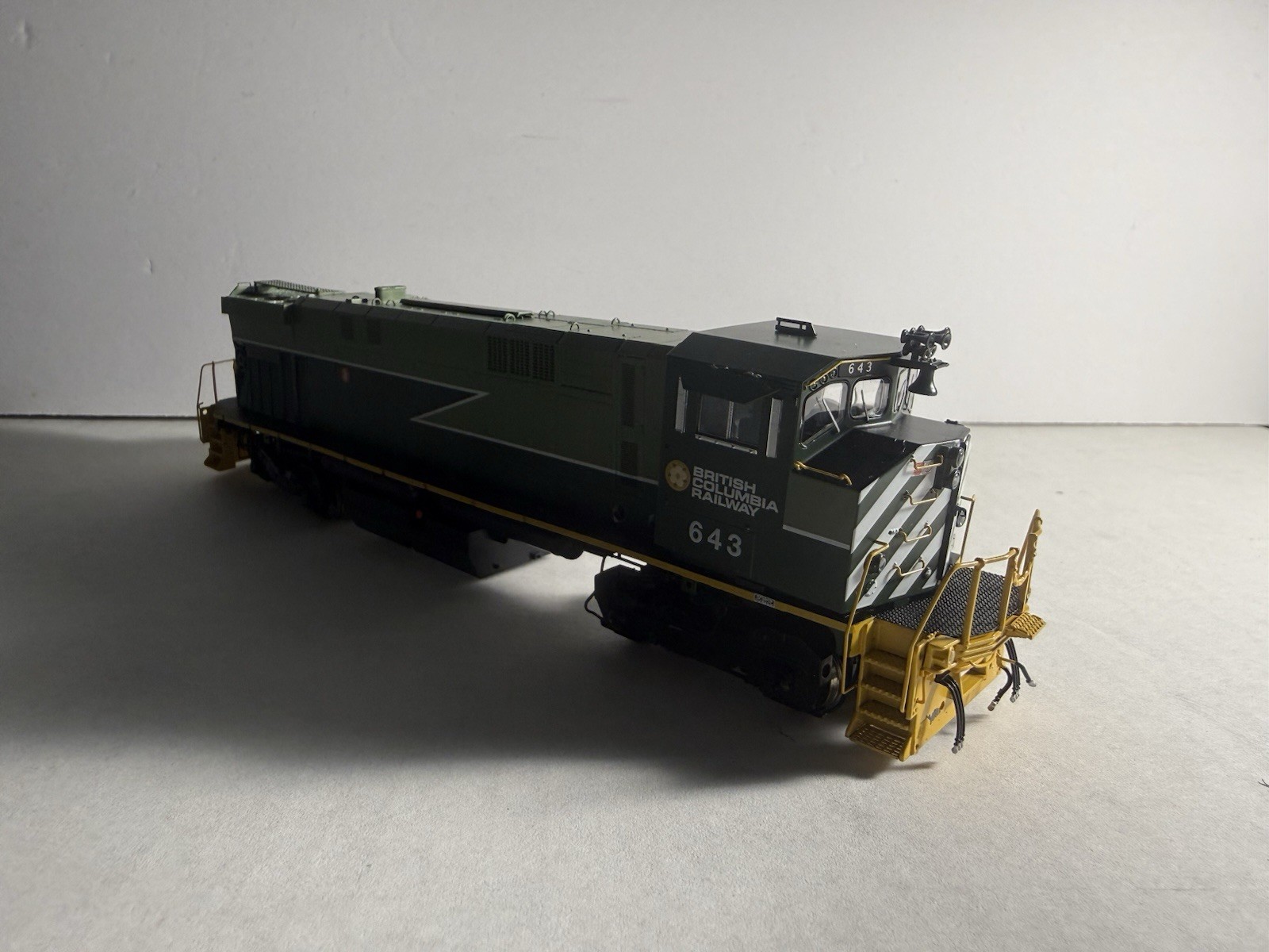 Rapido Ho Scale BCOL M420 #643 DCC & Sound, Does Not Work, Parts Only
