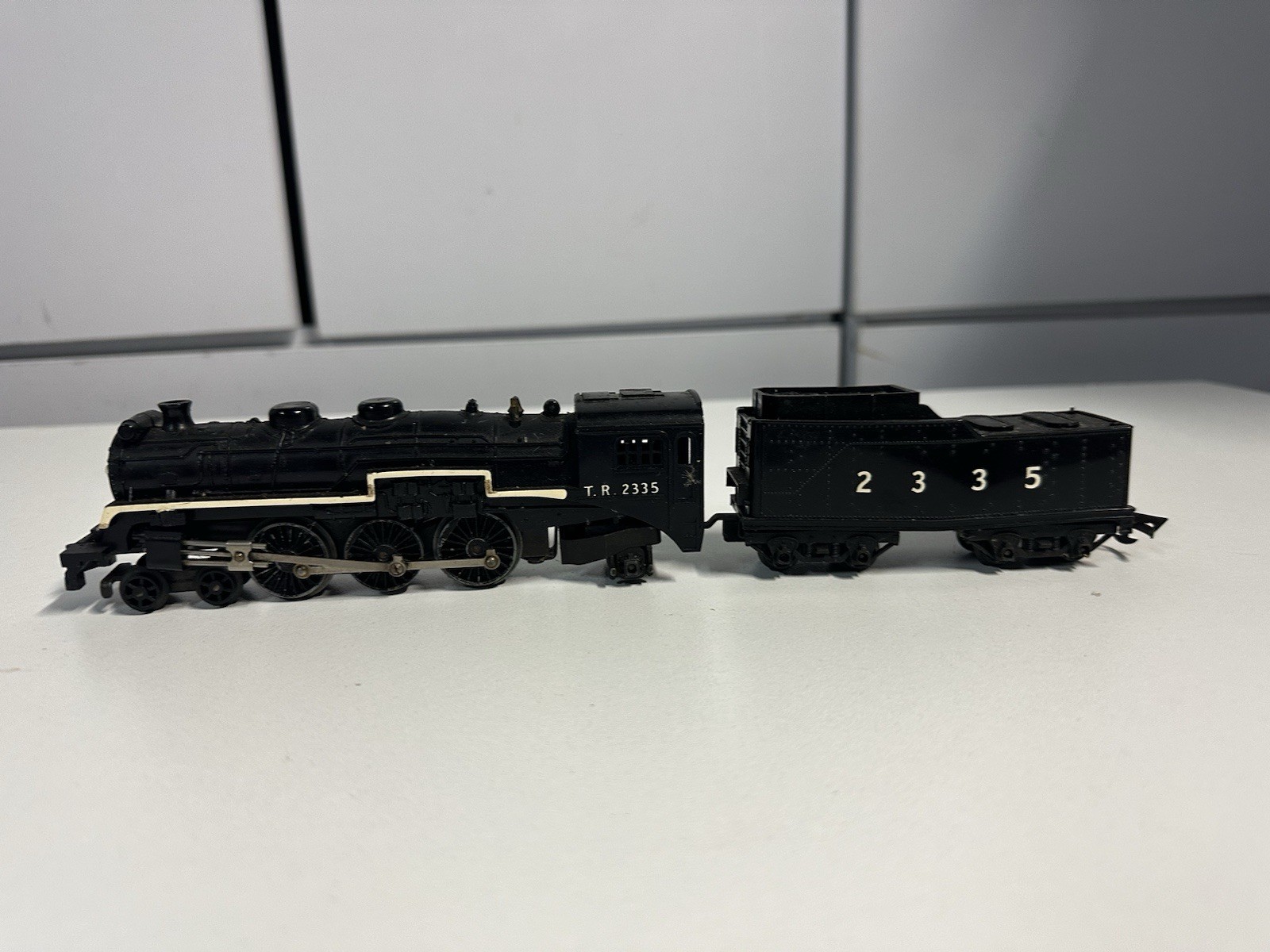 TRIANG R54 TRANS CONTINENTAL TR 4-6-2 LOCOMOTIVE 2335