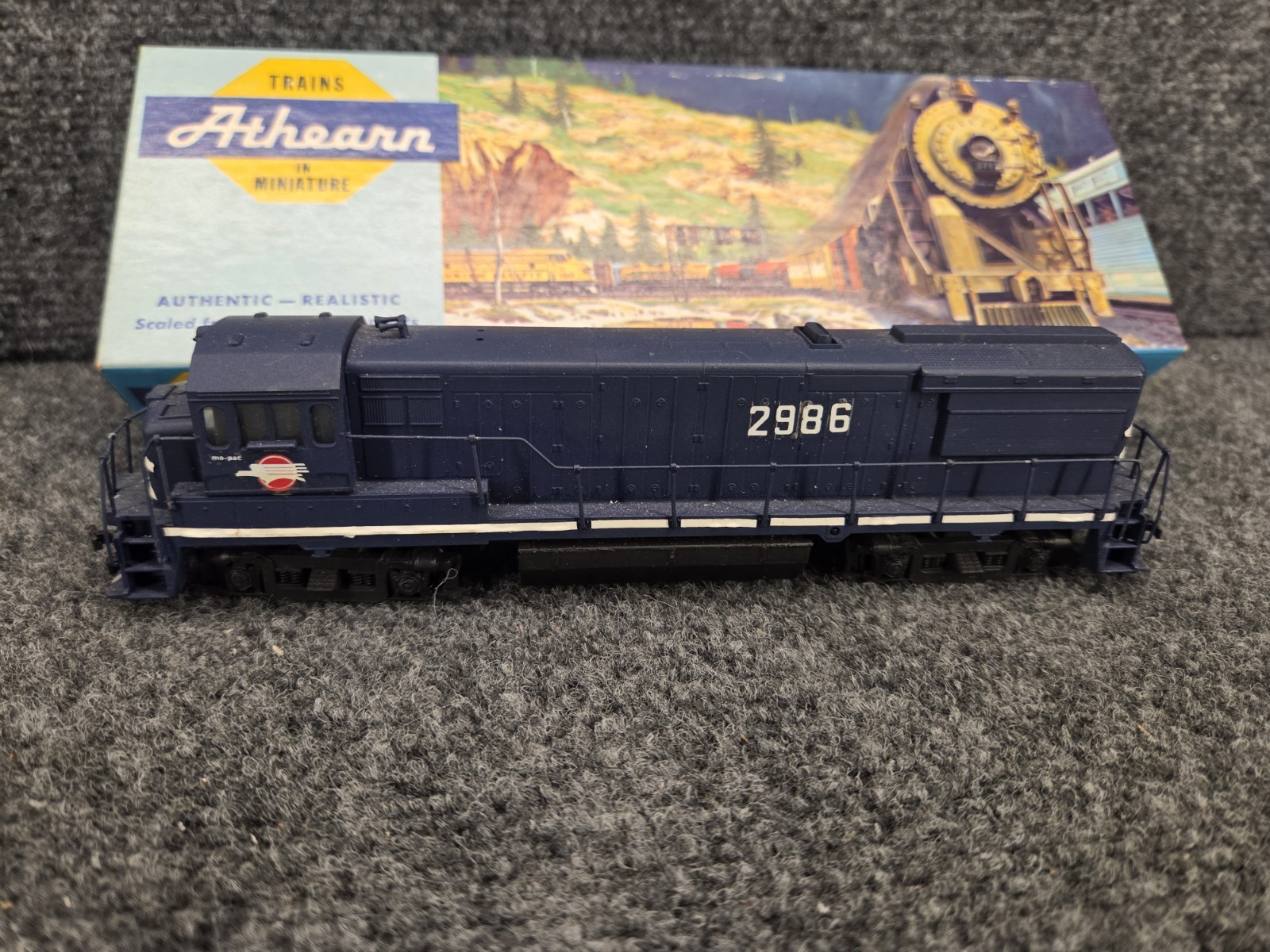 Athern HO Missouri Pacific Locomotive #2986 Dummy