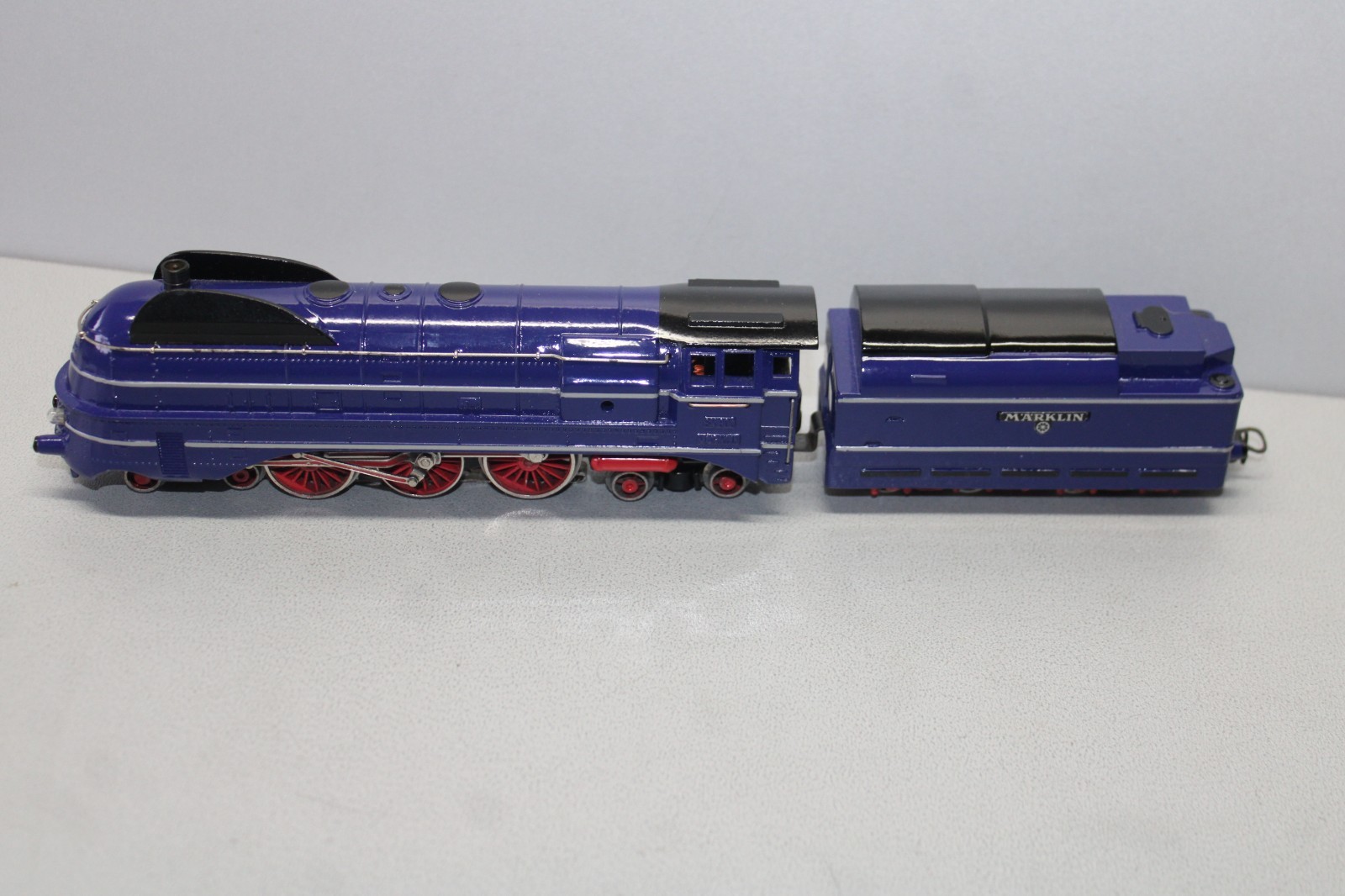 Märklin Ritter Steam Locomotive BR 06 DB Blue/Black H0 Three-Rail