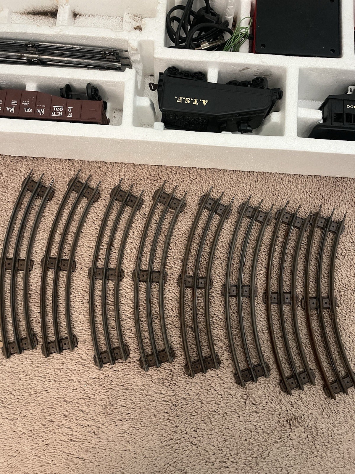 Lionel A.T.S.F. Steam Locomotive and Tender #8300 W/Box Untested 70s