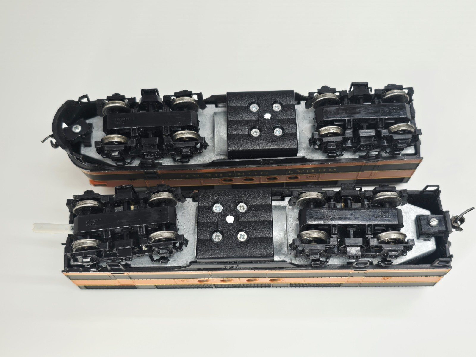 Stewart Hobbies – Ho – Great Northern FTA & FTB Locomotive – Needs Repair