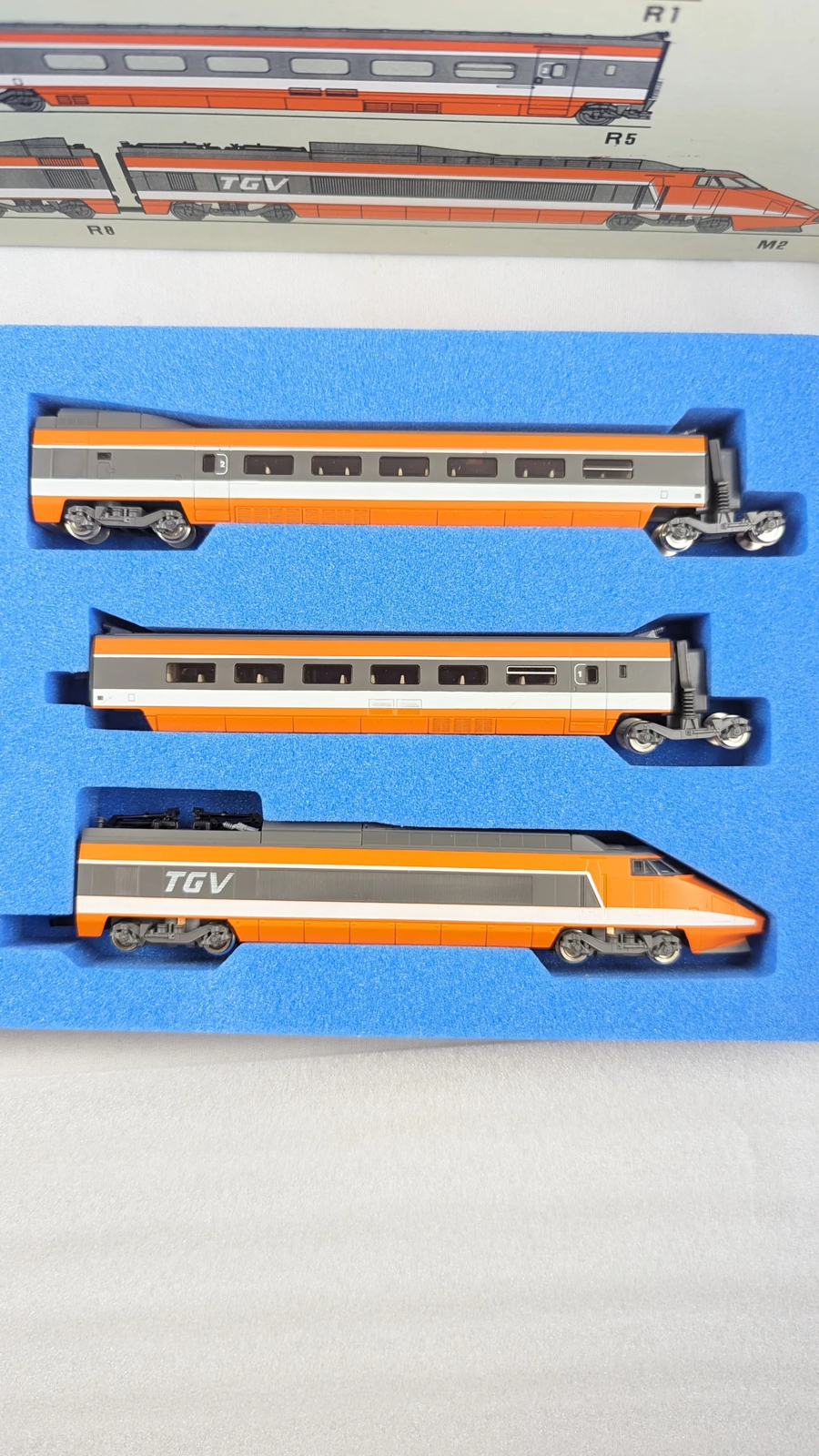 KATO French TGV S14701 (1983) (Hard to spot) (Very good condition)