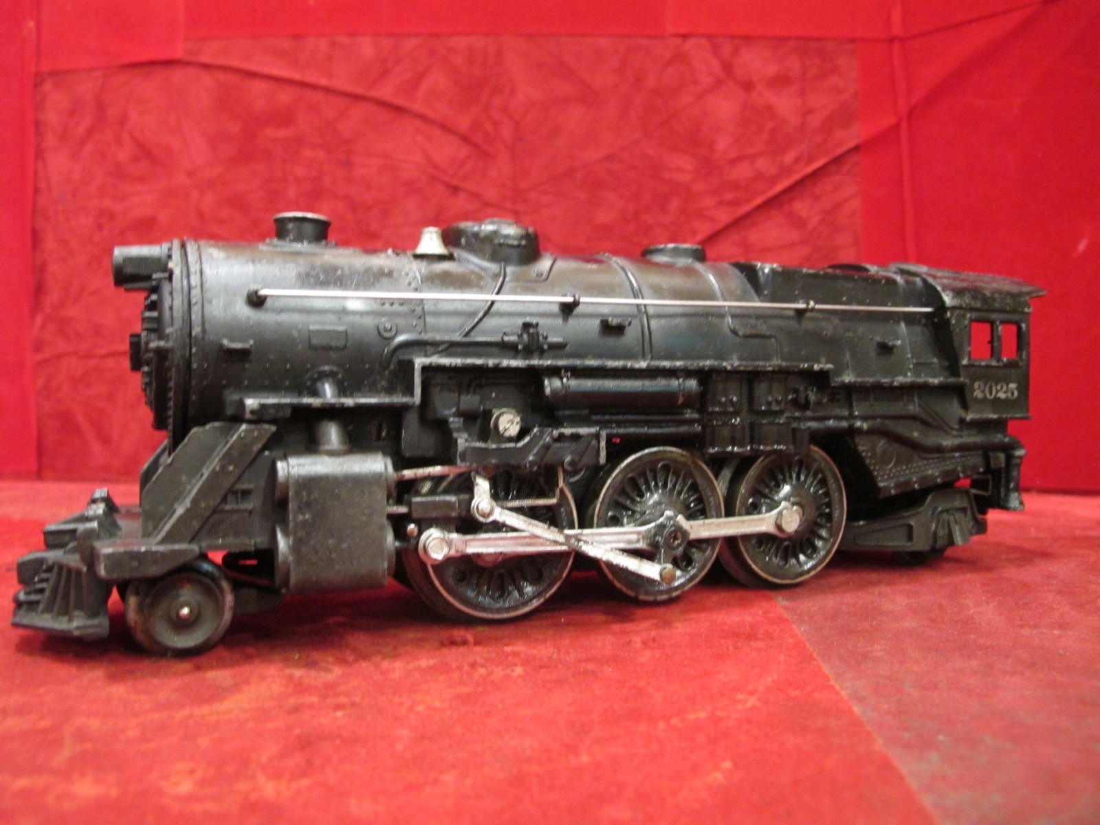 Lionel 2025 Postwar 2-6-4 Steam Engine ~ tested runs lights smokes