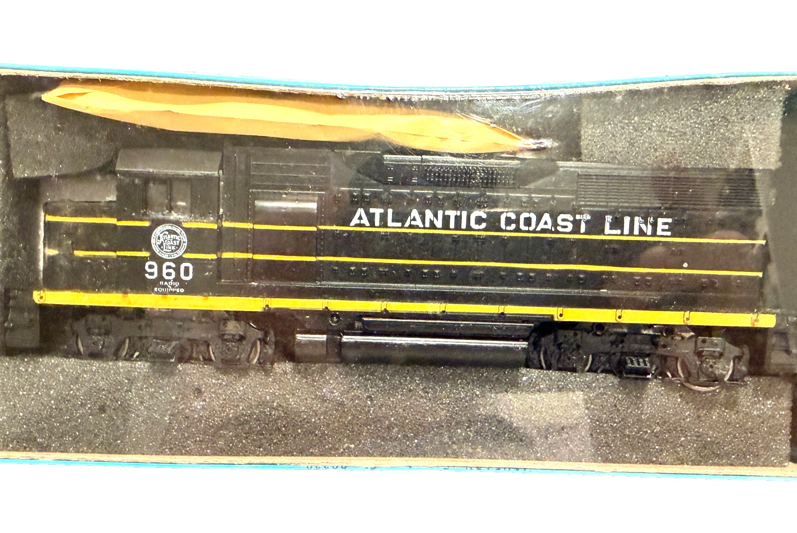 Athearn HO Scale Train 4201 ACL Atlantic Coast Line GP35 Diesel Loco #960 NEW