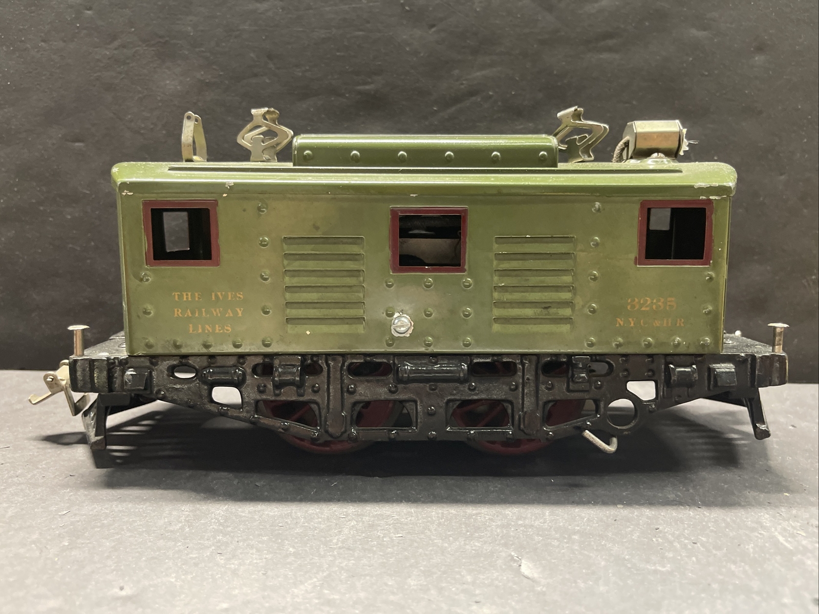 Ives Railway Line Electric Locomotive 3235 Standard Gauge Olive Green