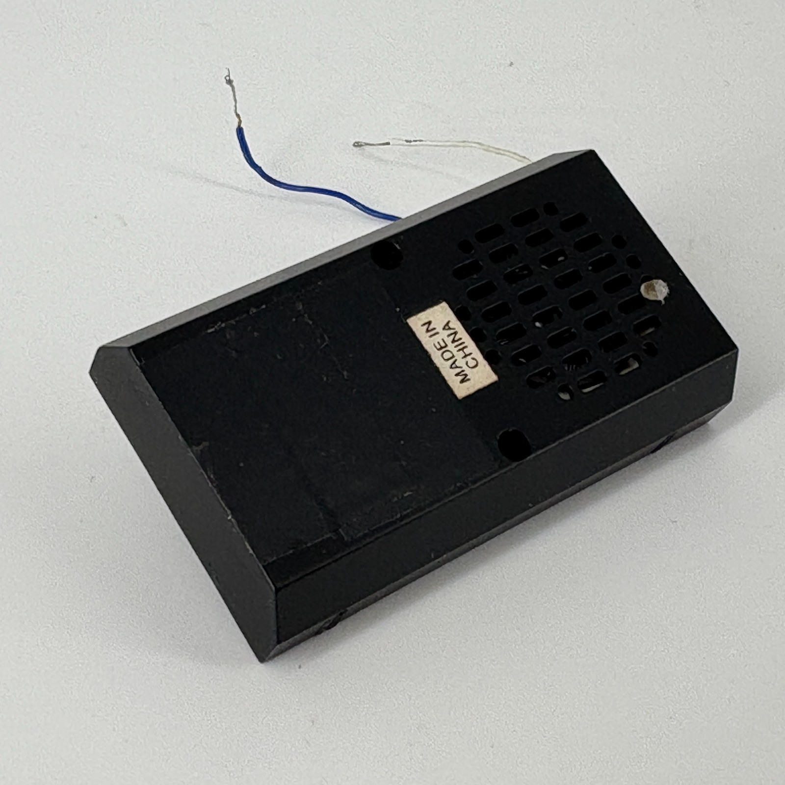 HO BLI Broadway Limited GE C30-7 Replacement Parts: Fuel Tank with Speaker