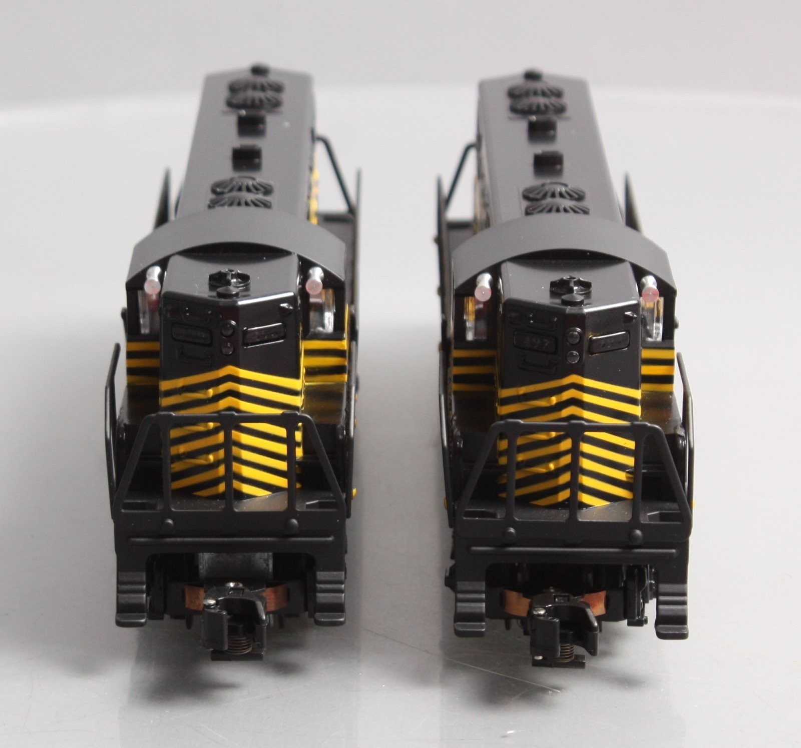 American Flyer 6-48017 S Nickel Plate Road GP-9 Diesel Locomotive Set #496/497