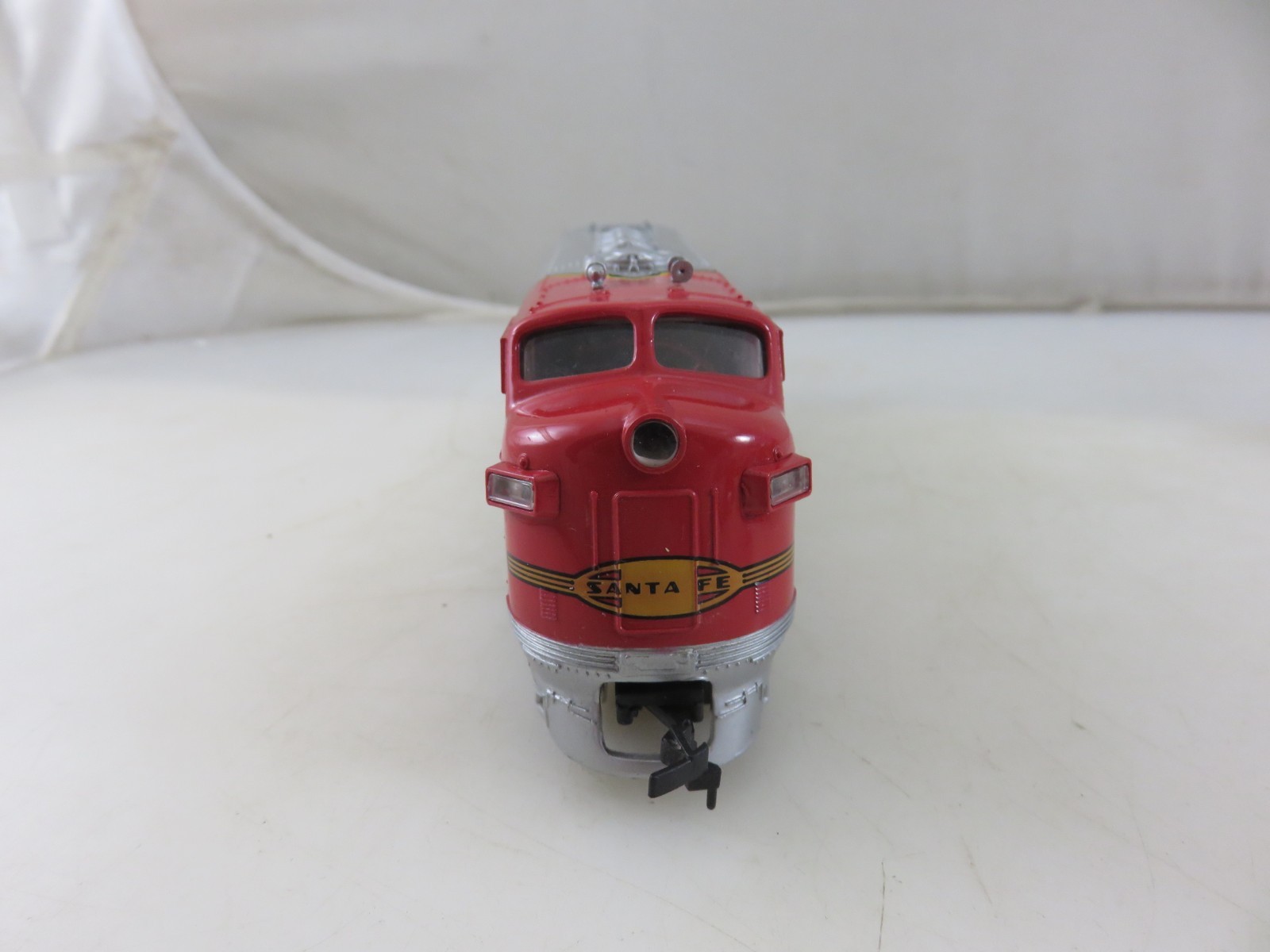Bachmann Tyco Others Santa Fe Diesel Locomotive Engine 4pc Set FOR PARTS/REPAIRS