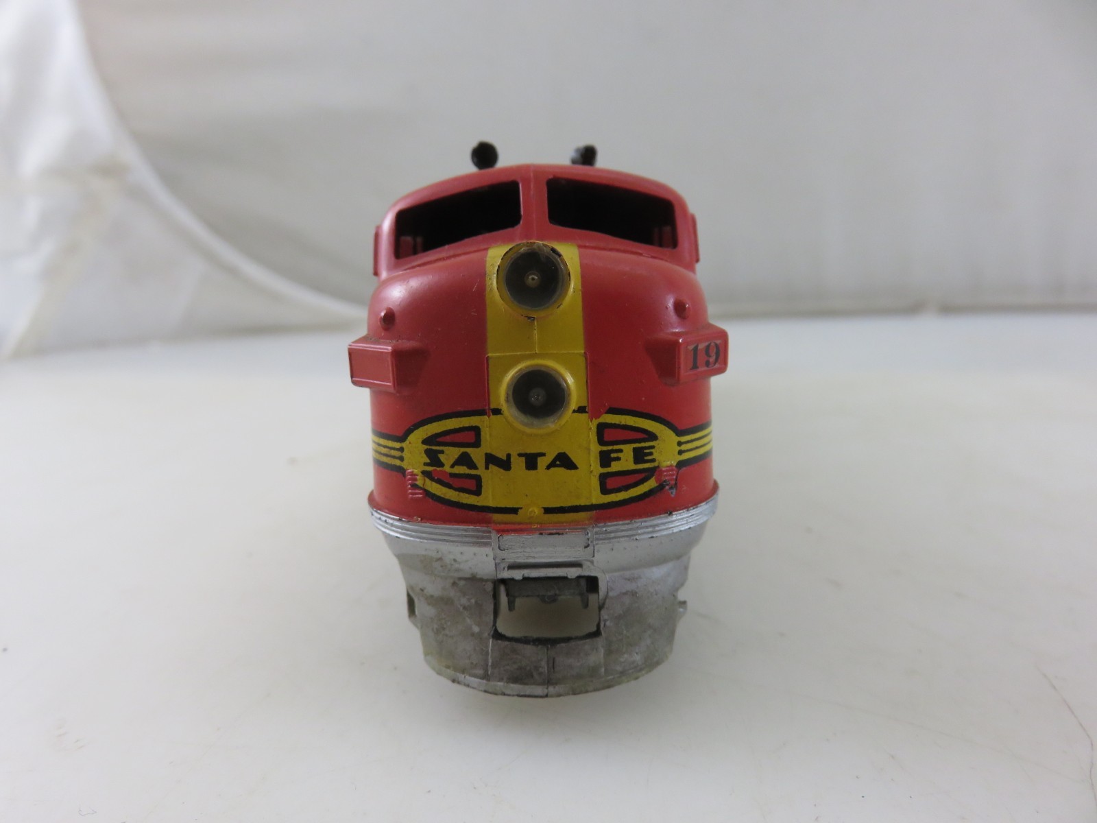 Bachmann Tyco Others Santa Fe Diesel Locomotive Engine 4pc Set FOR PARTS/REPAIRS