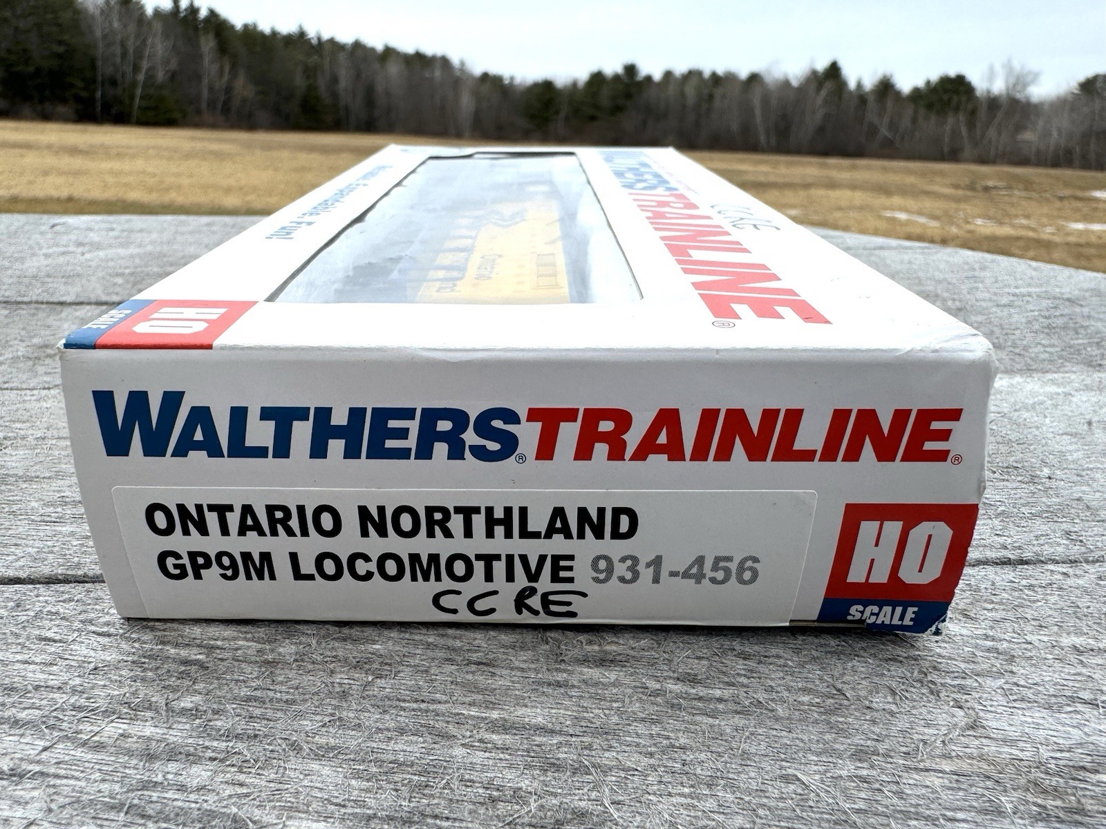 HO Scale – EMD GP9M – Standard DC — Ontario Northlands #931-456