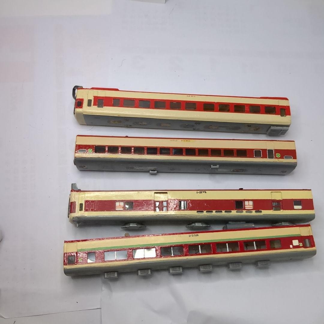 KIHA HO paper body Need repair 4-car set
