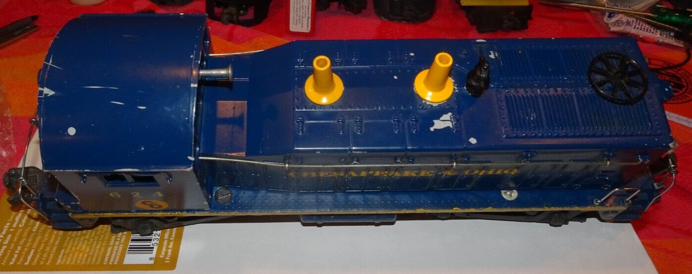 O Gauge 3-Rail Lionel Postwar 624 C&O Chesapeake & Ohio EMD NW-2 Diesel Switcher