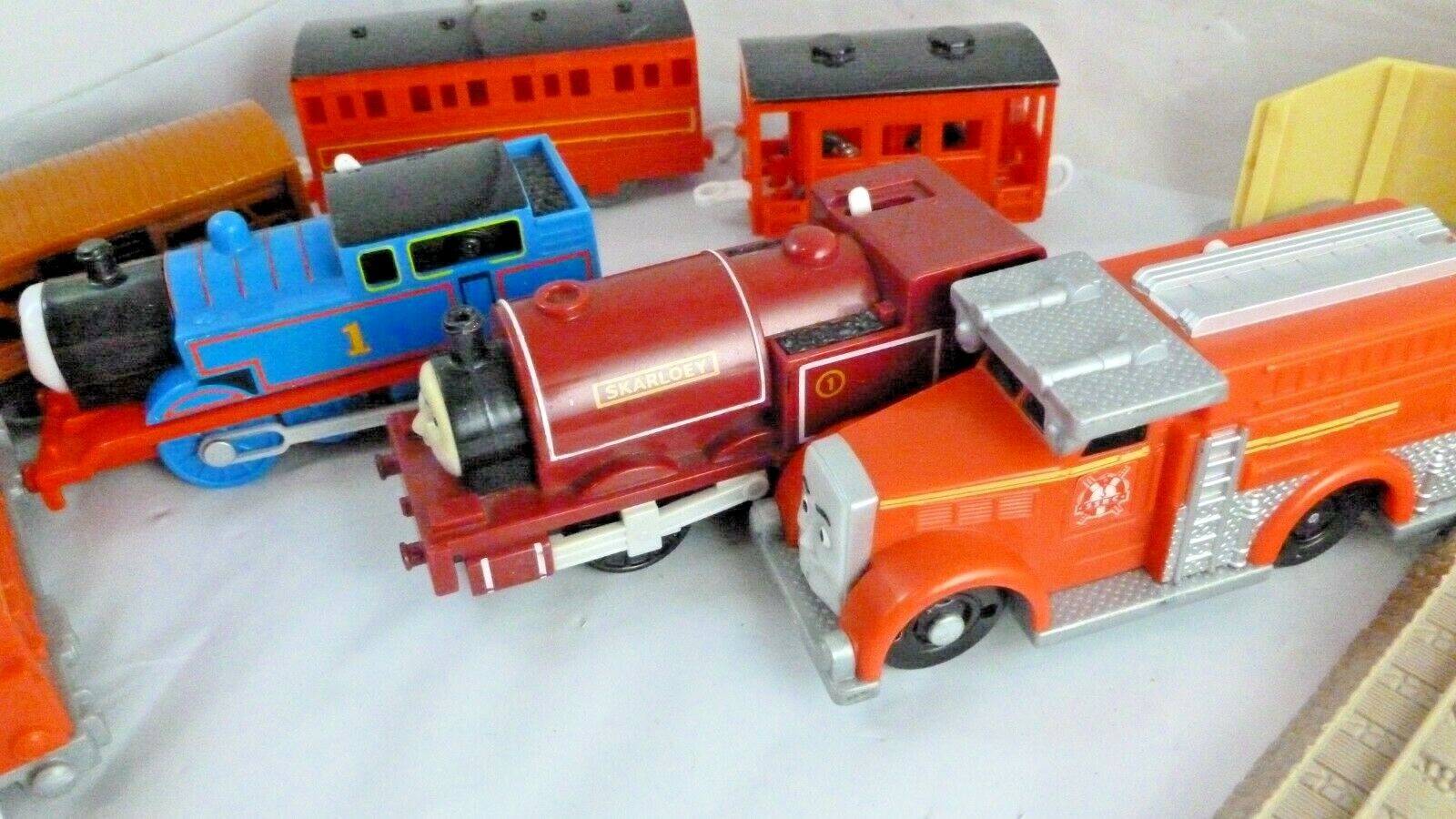 Lot of 8 Thomas The Train Motorized Engine Tank Tanker Gullane Track Cart Mattel