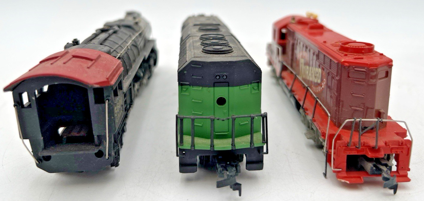 6 LOCOMOTIVES C.B. & Q 5601, BN 9987, MILWAUKEE RD, DURANGO 5628 + EXTRAS