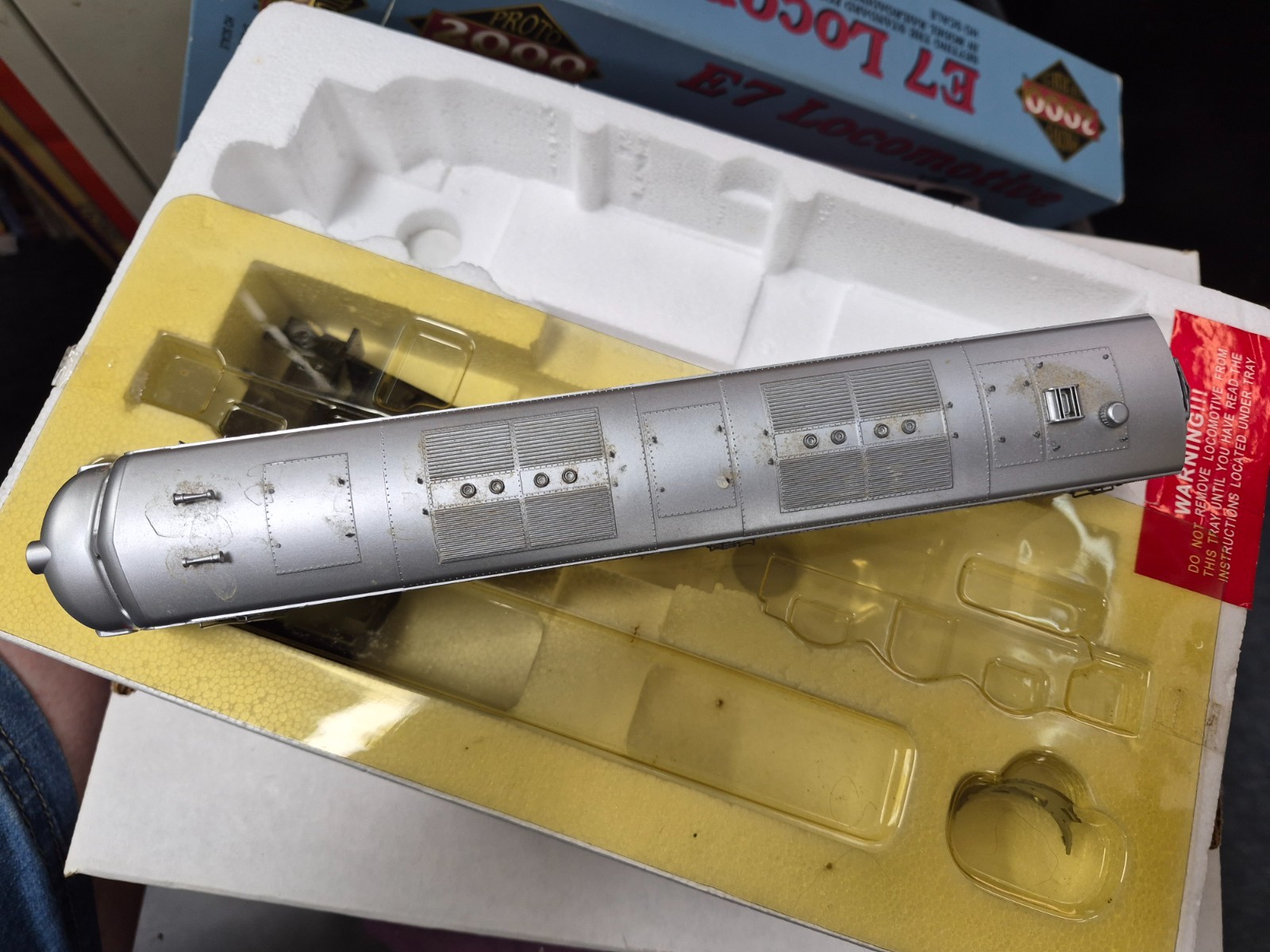 LIFE LIKE 23059 PROTO 2000 HO CB&Q EMD E-7 A DC ANALOG RD# 9924 PRE OWNED