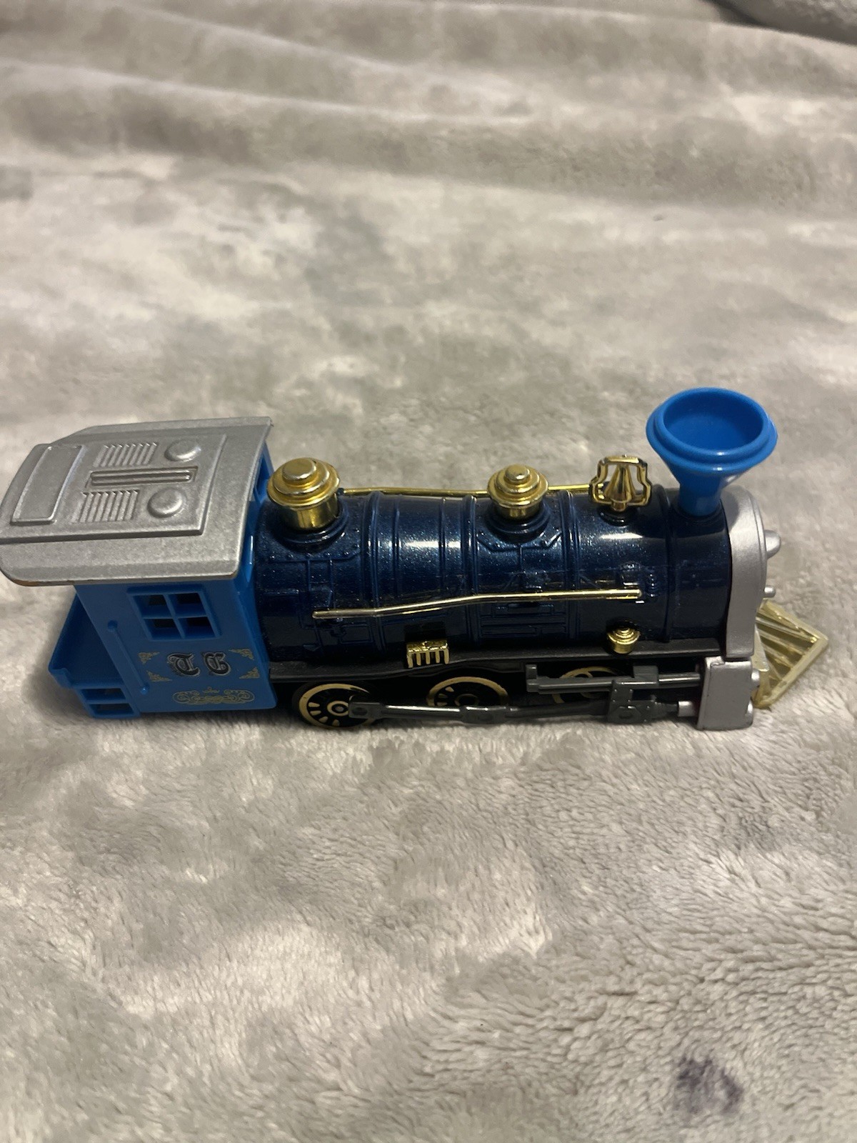 Schilling Die-cast 7″ Large Blue Locomotive In Good Cond. Pull Back Action