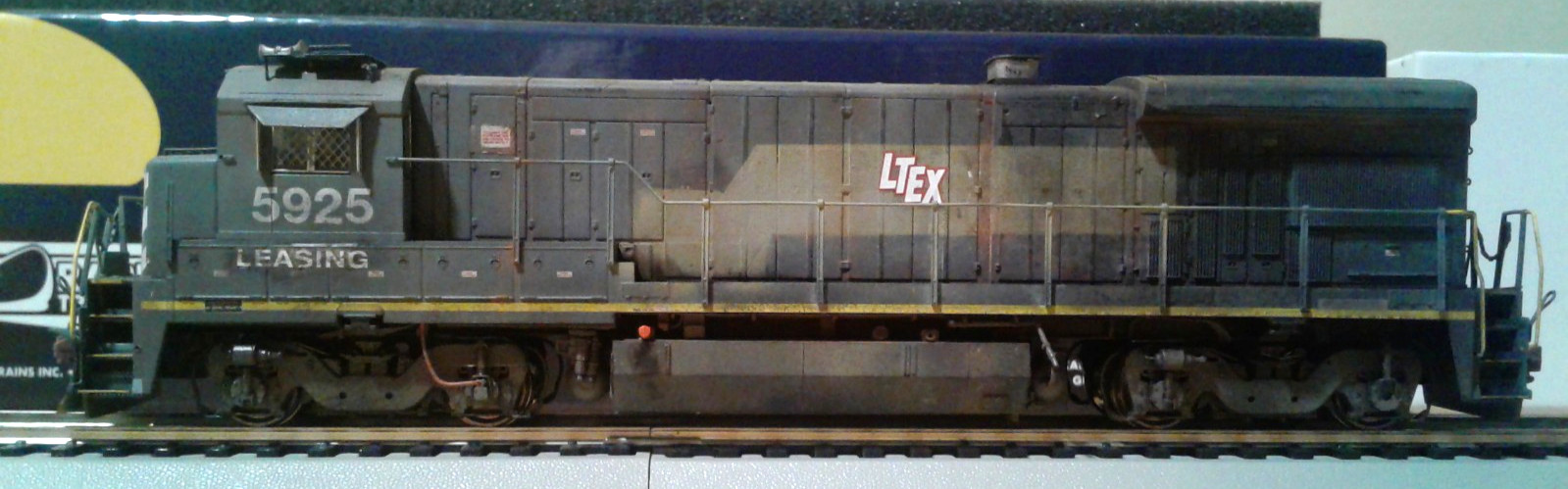 HO SCALE RAPIDO GE B36-7 LTEX LEASE EX. SEABOARD SYSTEM #5925 DCC & SOUND