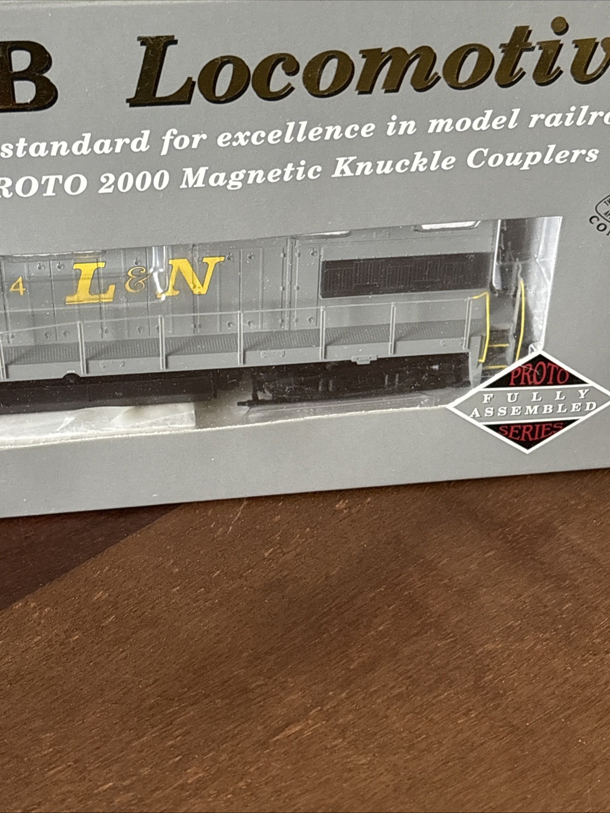 Walthers Proto 2000 HO U28B Locomotive L&N #2504 New