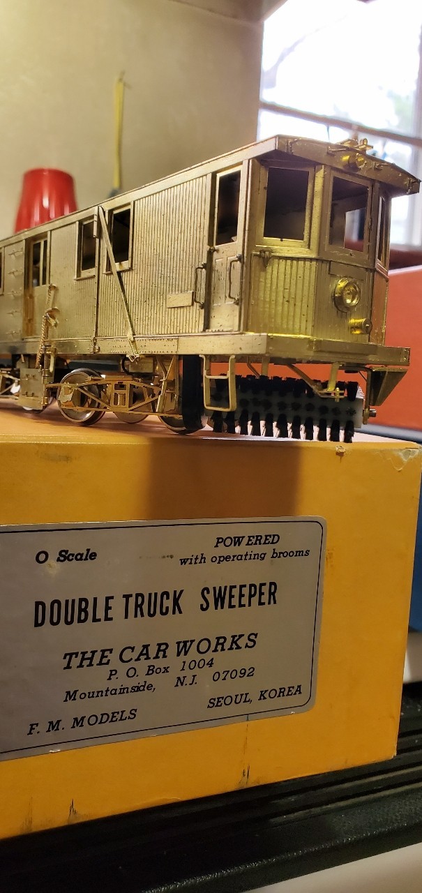 The Car Works O Scale 1:48 Brass Double Truck Sweeper Powered Operating Brooms