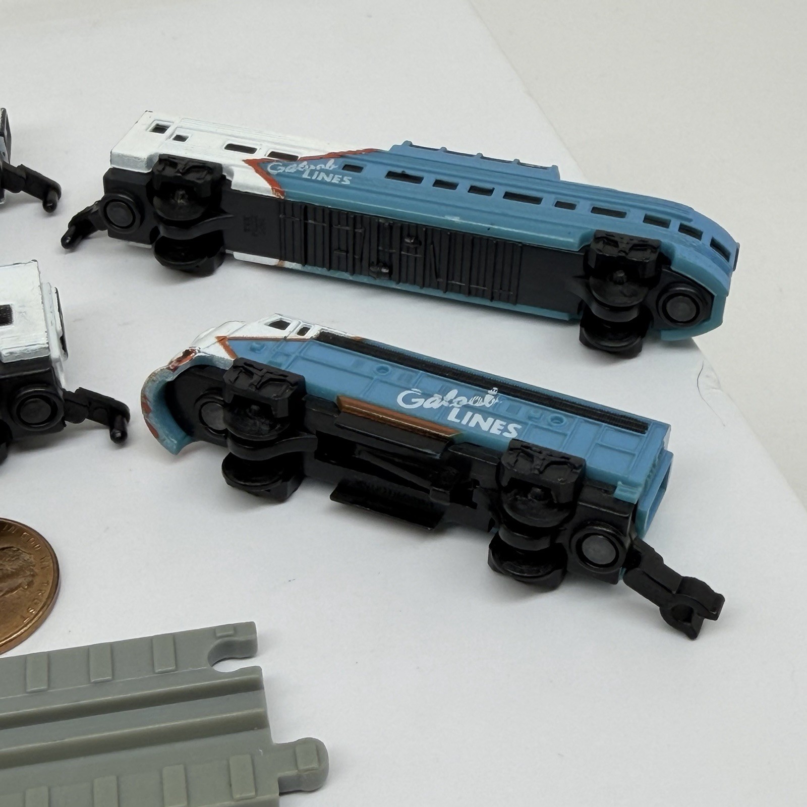 MICRO MACHINES 1989 MINIATURE 5 CAR AMERICAN PASSENGER TRAIN GALOOB LINES ENGINE
