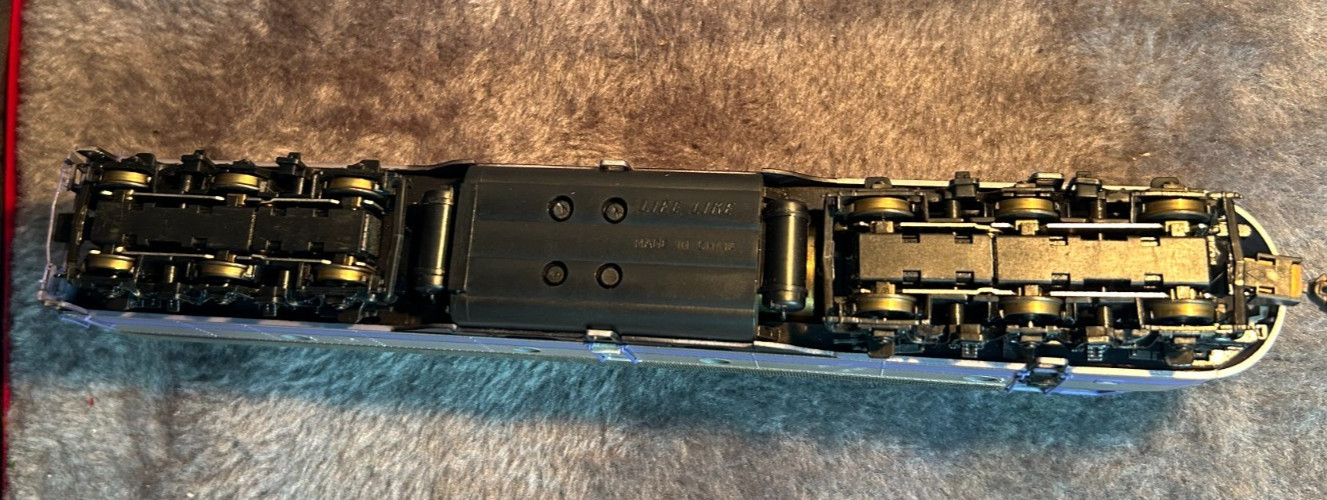 e8/9 locomotive ho scale Atlantic Coast Line