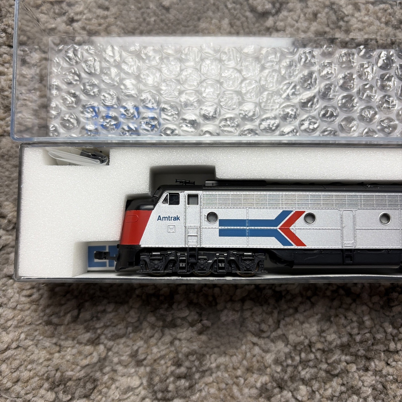 KATO N-Scale #176-251 EMD E8/9・A Unit Amtrak #414 Made in Japan
