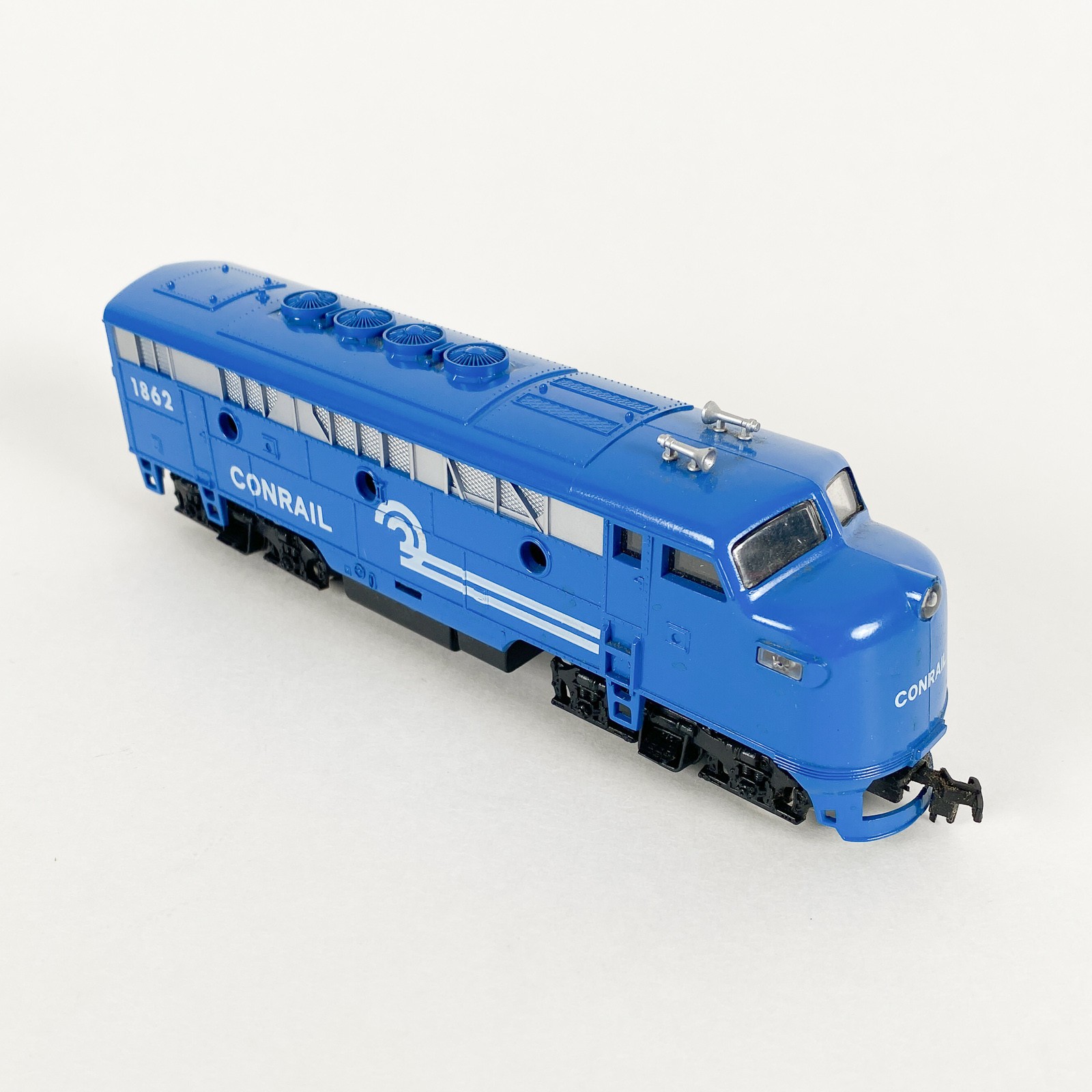 Vintage Model Power HO Scale Conrail EMD F-Unit Diesel Locomotive #1862 Engine