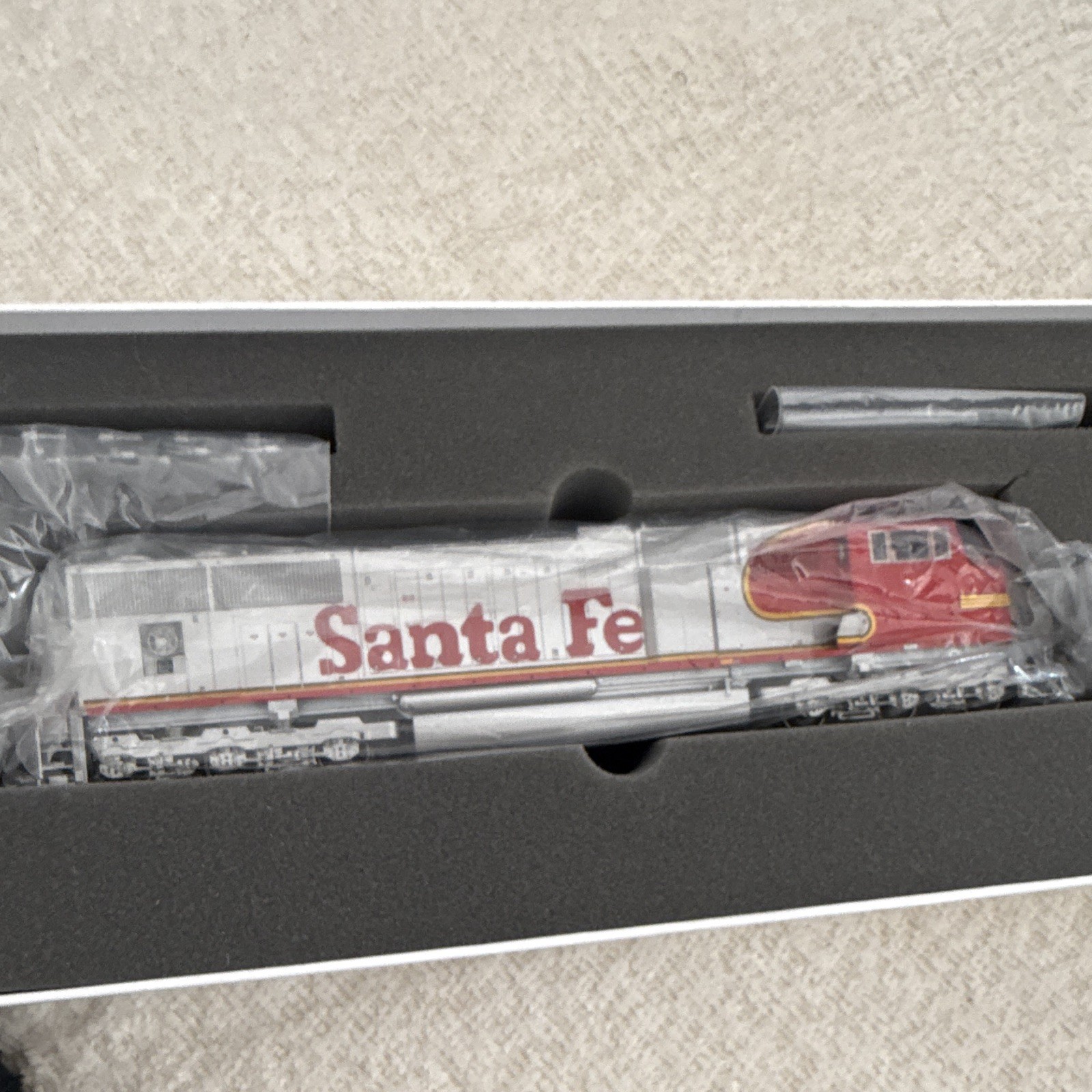 Athearn Genesis HO Santa Fe SD75M Diesel Locomotive G6139 DC Analog